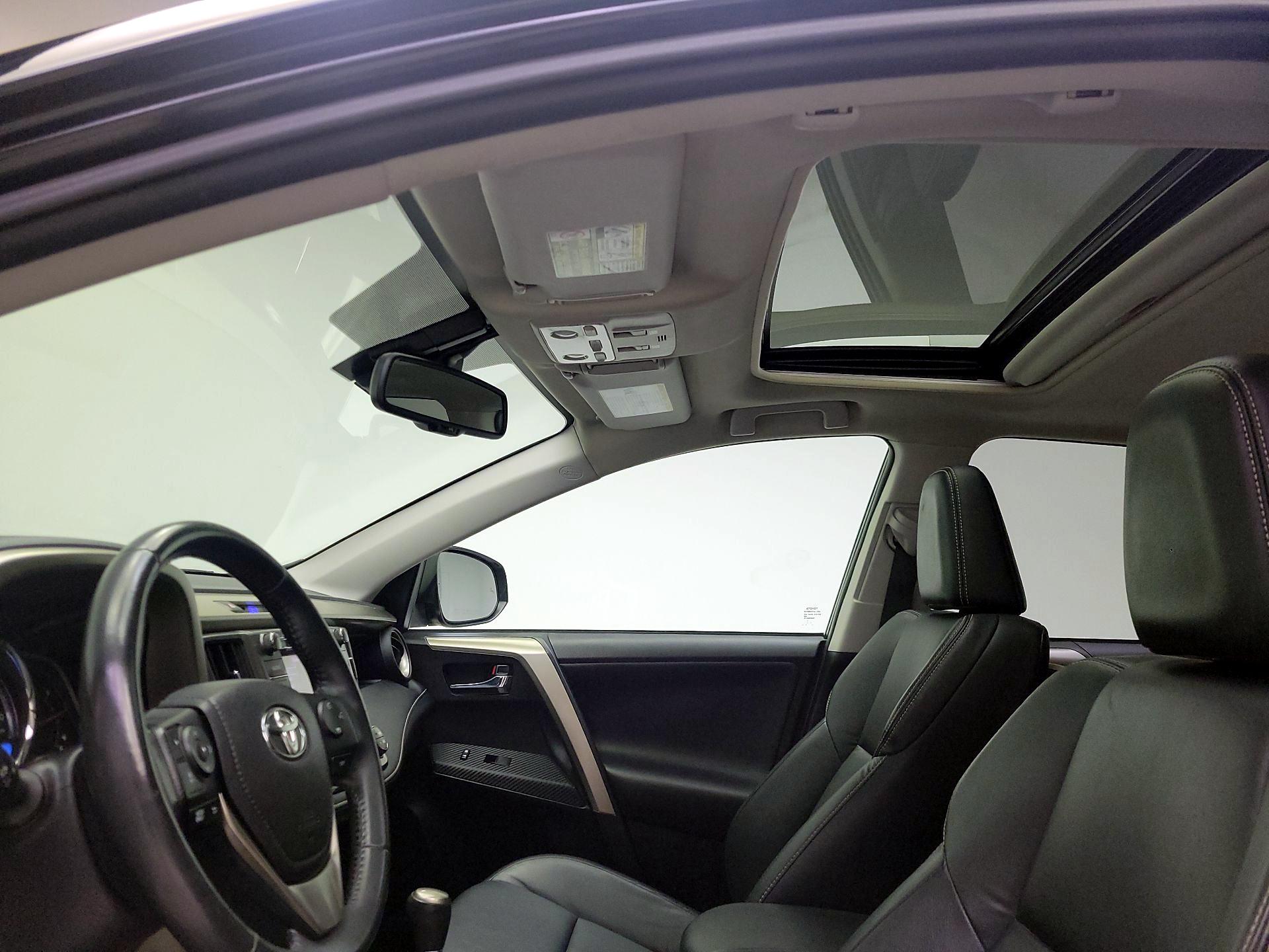 Thumbnail: 2014 Toyota RAV4 - 19