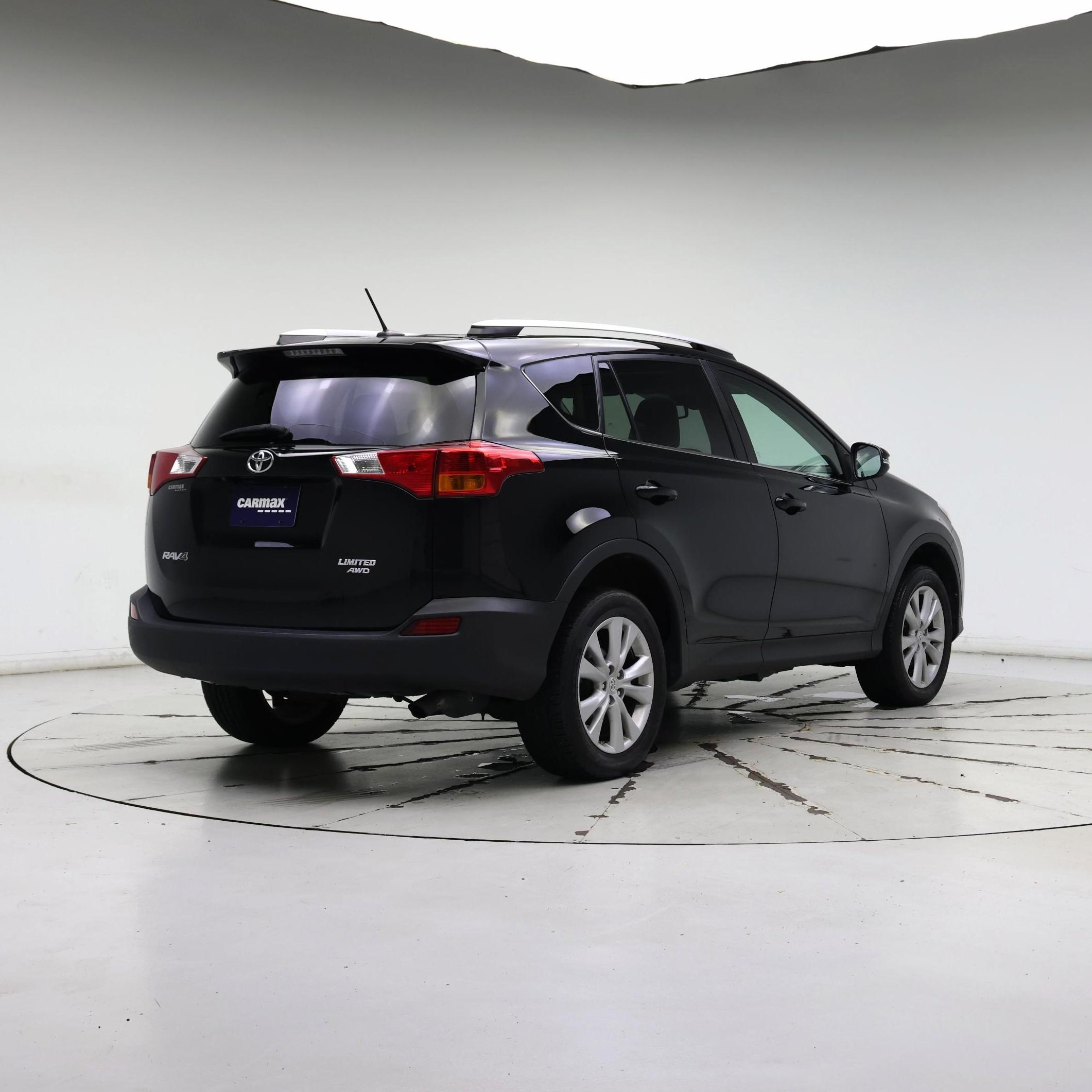 Thumbnail: 2014 Toyota RAV4 - 8