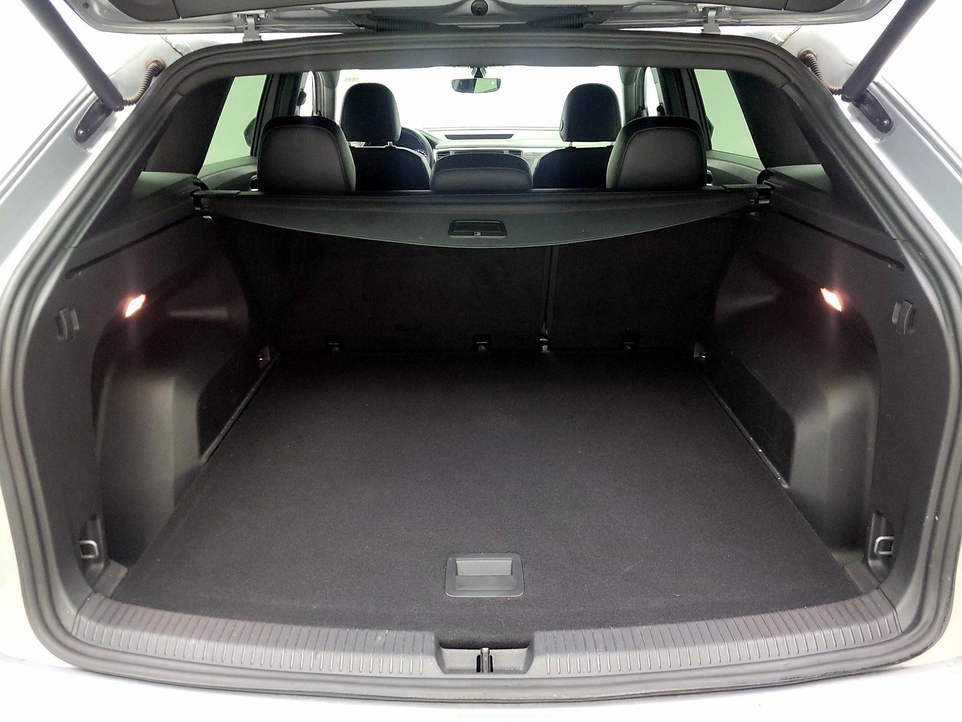 Thumbnail: 2021 Volkswagen Atlas - 20