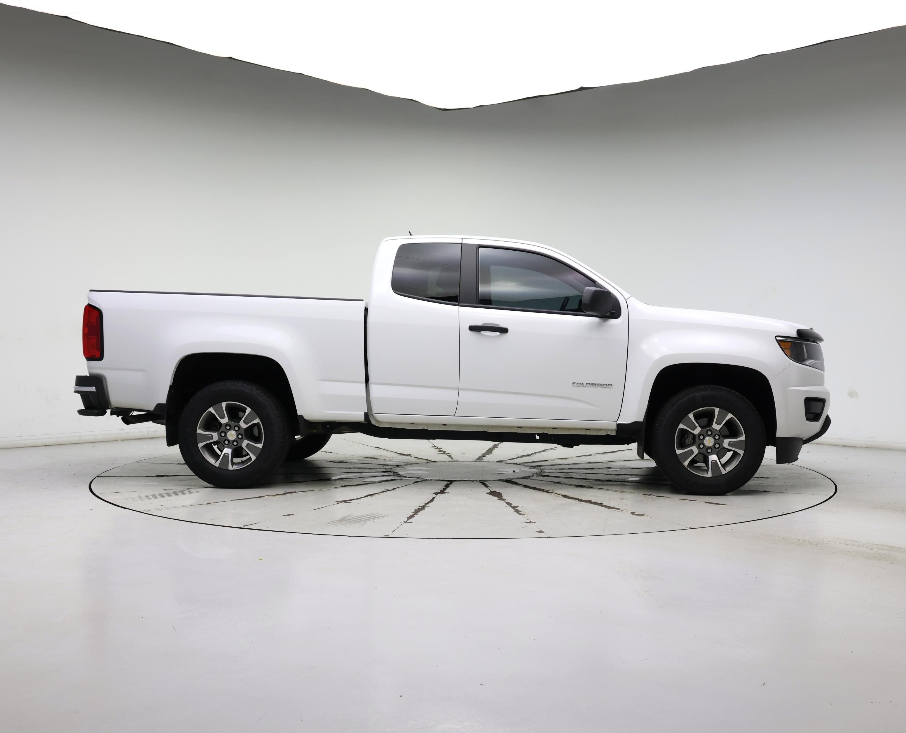 Thumbnail: 2019 Chevrolet Colorado - 7