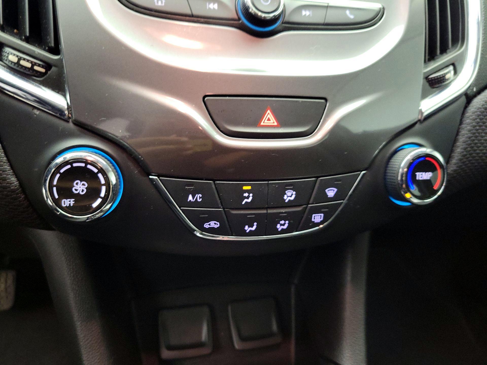 Thumbnail: 2018 Chevrolet Cruze - 15