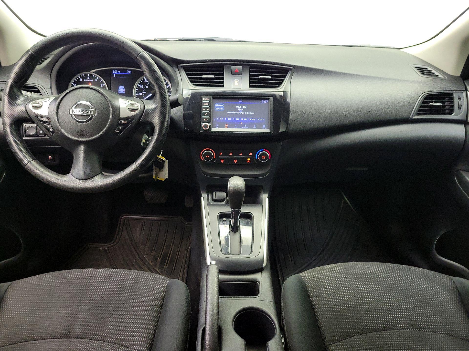 Thumbnail: 2019 Nissan Sentra - 9