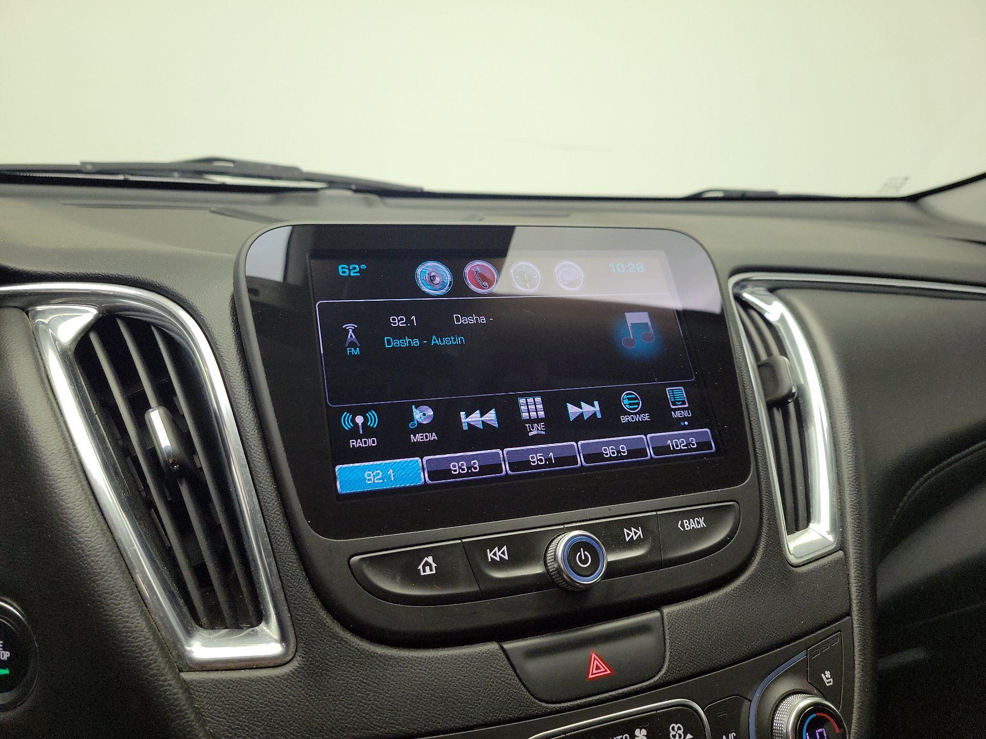 Thumbnail: 2016 Chevrolet Malibu - 15