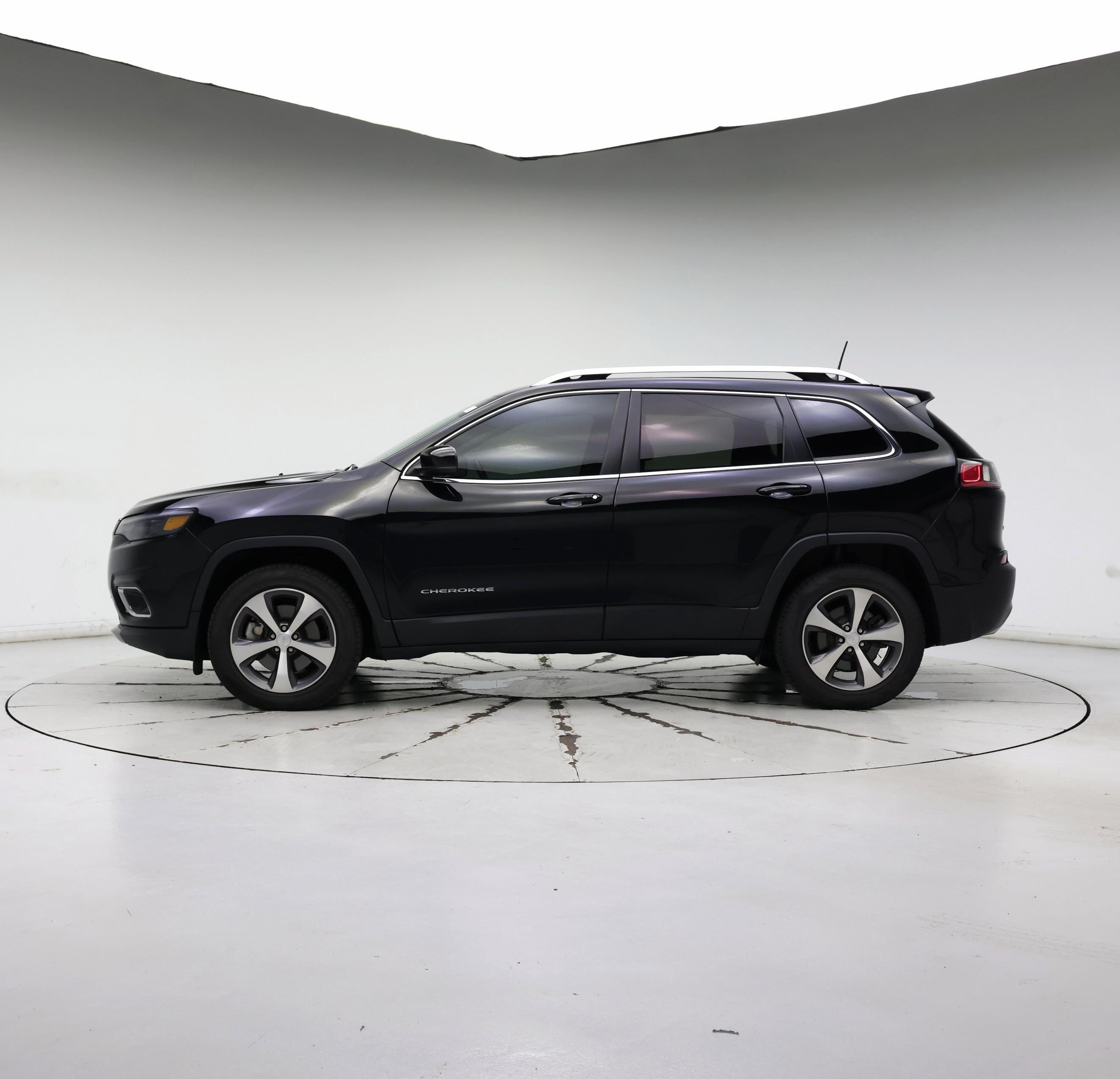 Thumbnail: 2020 Jeep Cherokee - 3