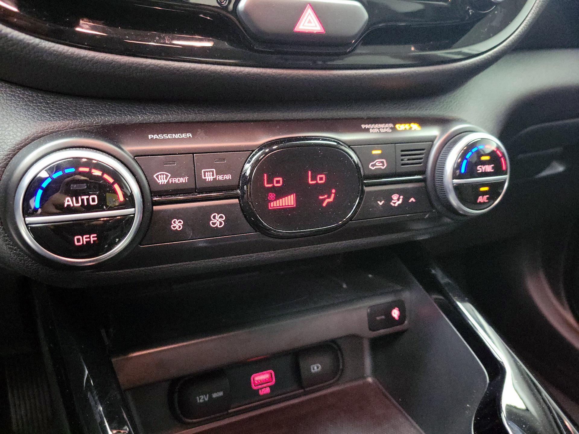 Thumbnail: 2020 Kia Soul - 17