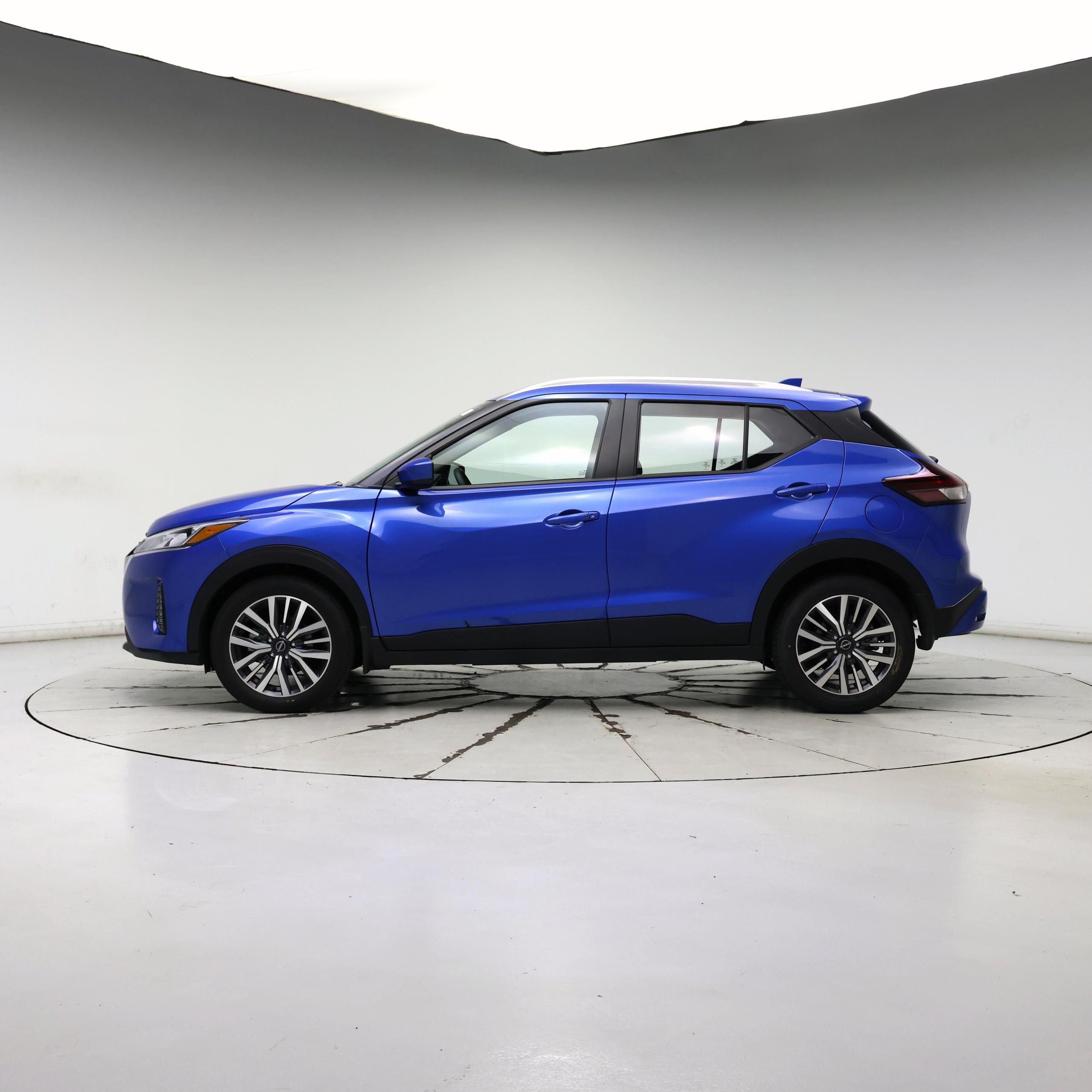 Thumbnail: 2024 Nissan Kicks - 3