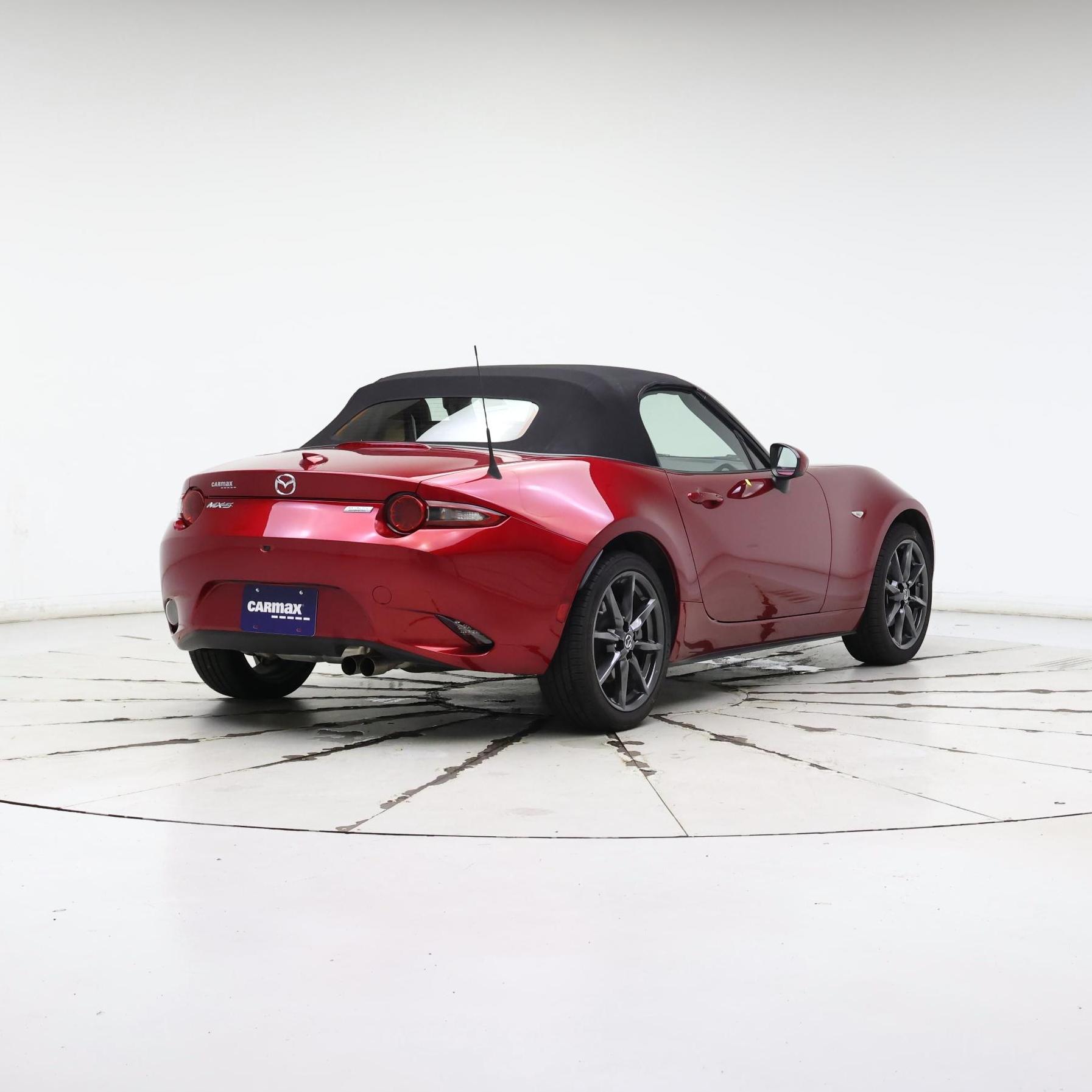 Thumbnail: 2019 Mazda MX-5 Miata - 8