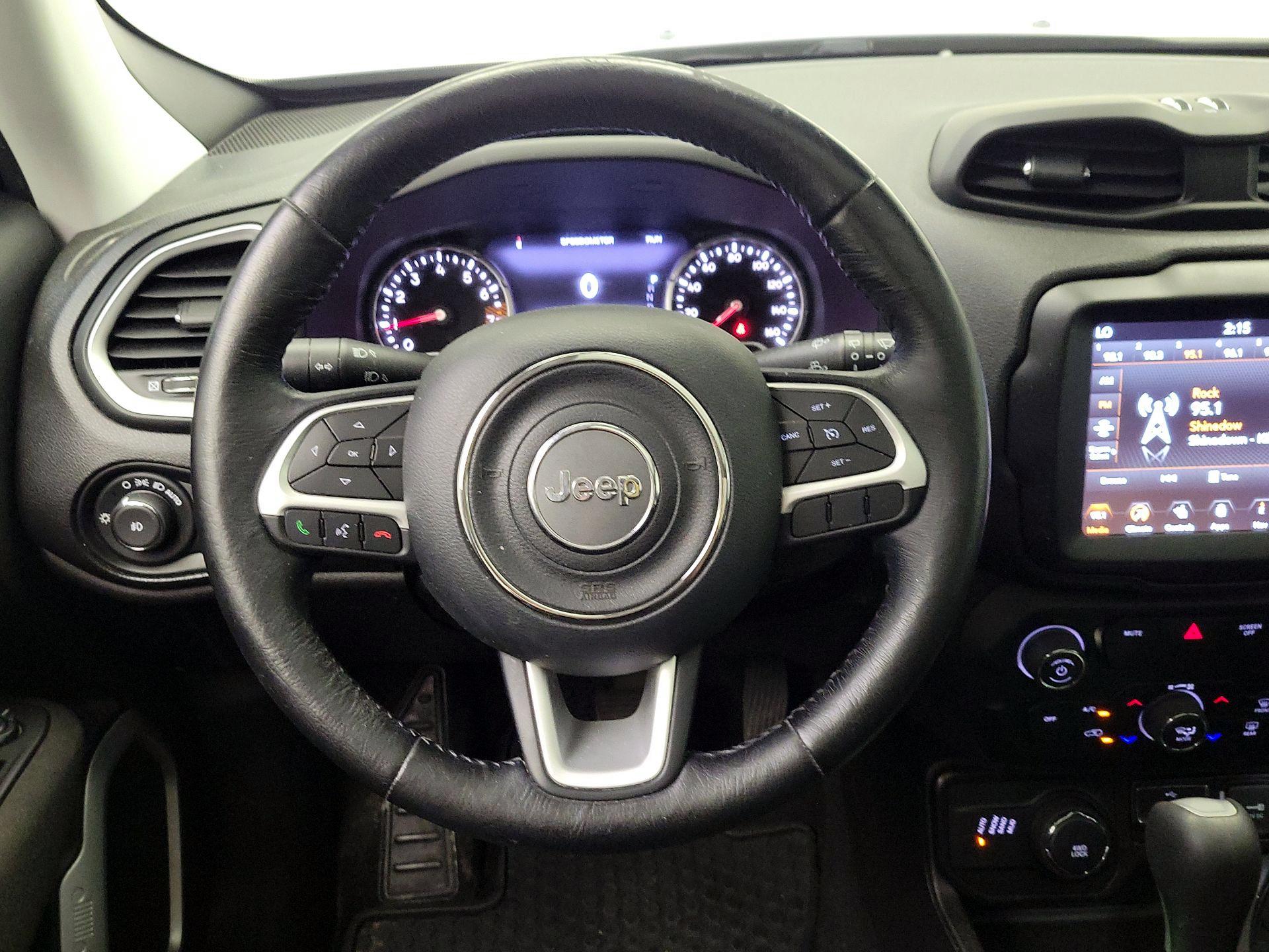 Thumbnail: 2020 Jeep Renegade - 10