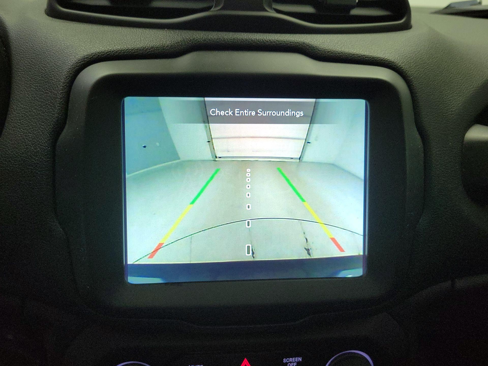 Thumbnail: 2020 Jeep Renegade - 15