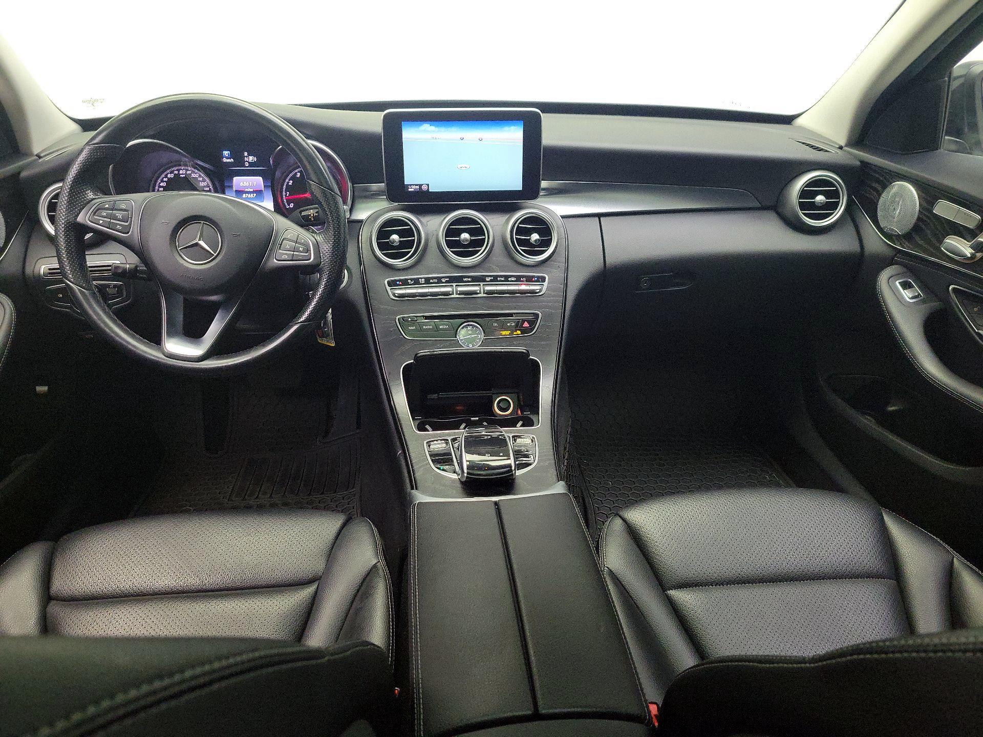 Thumbnail: 2015 Mercedes-Benz C-Class - 9