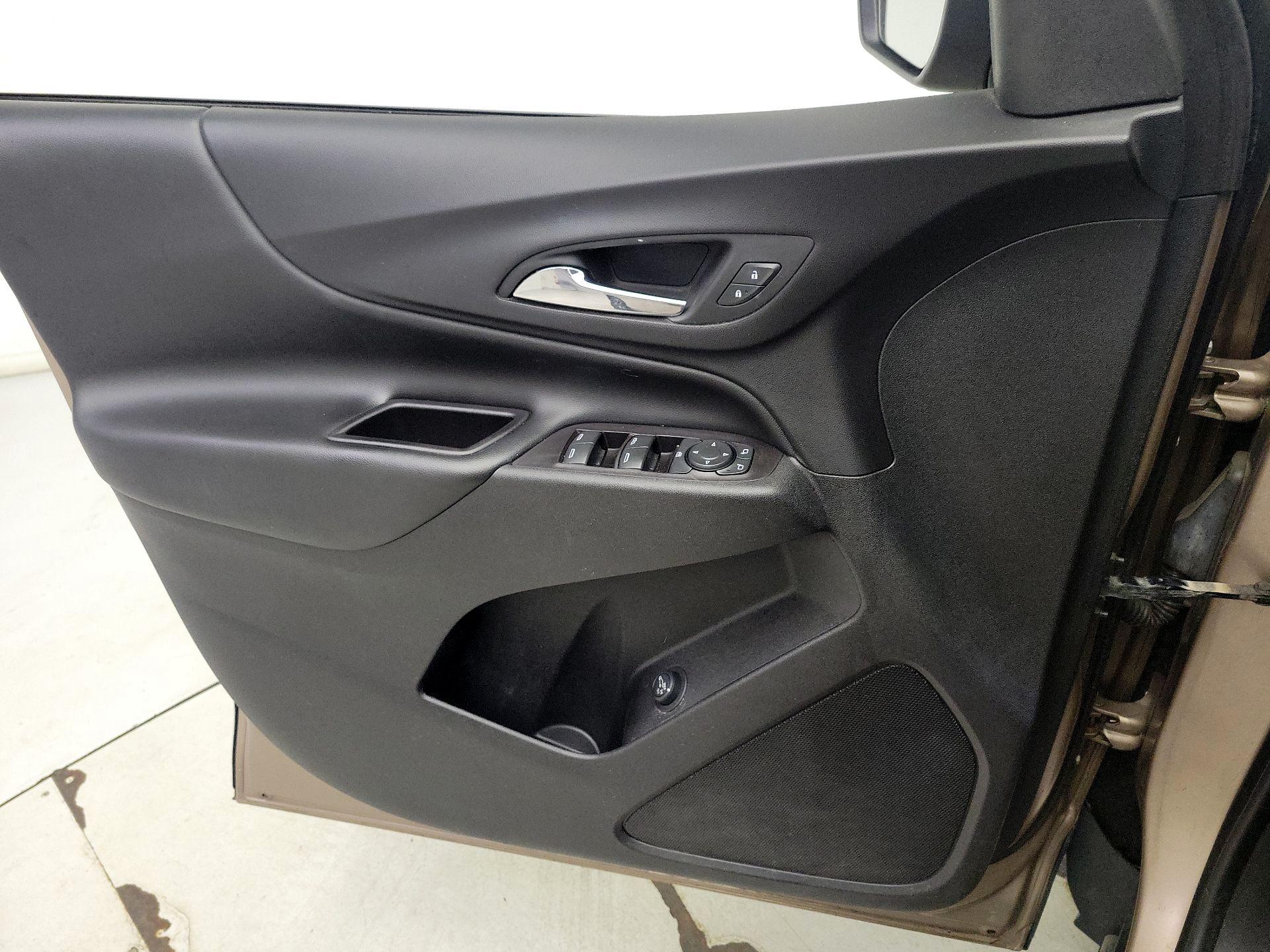 Thumbnail: 2019 Chevrolet Equinox - 12