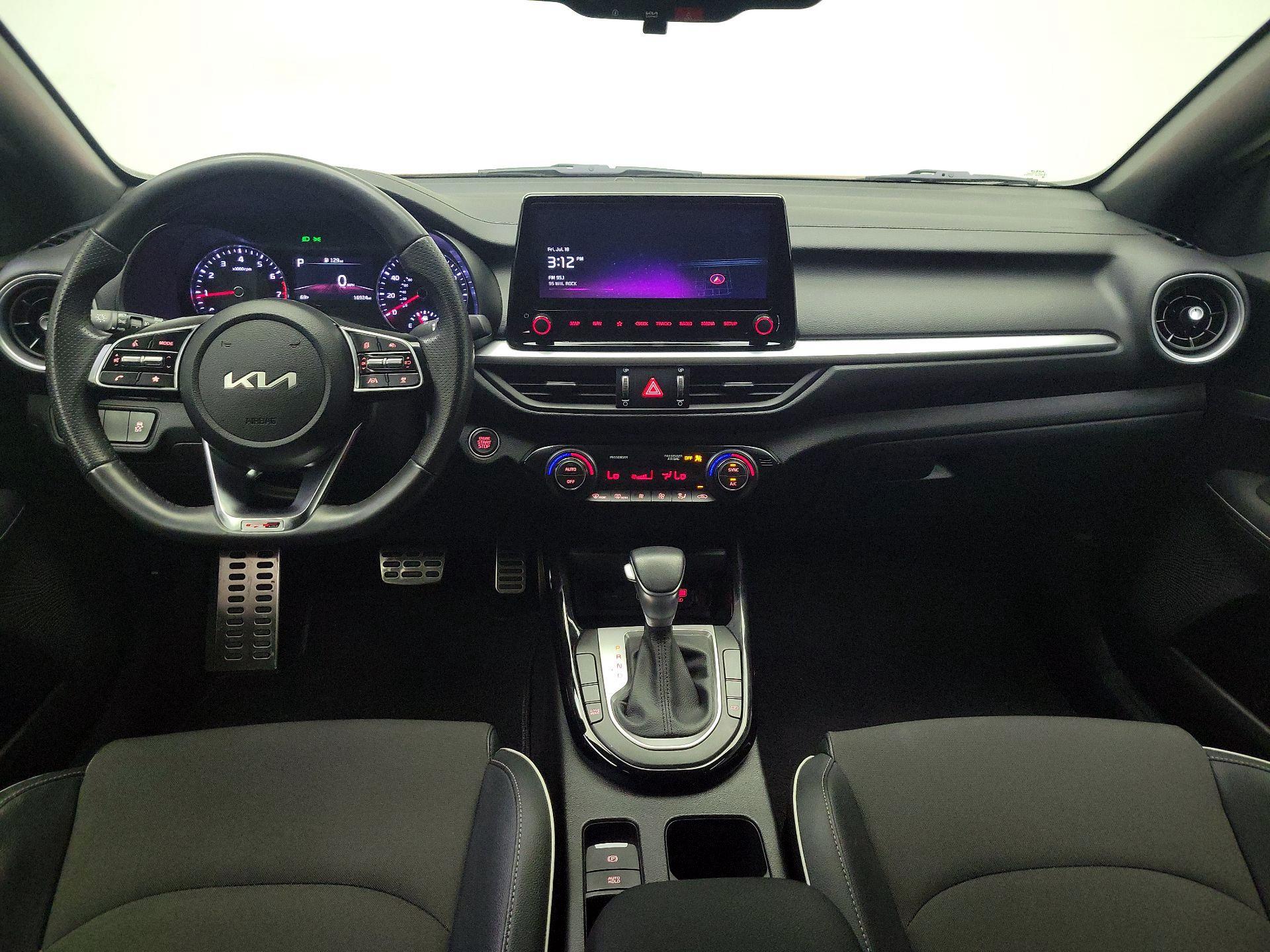 Thumbnail: 2024 Kia Forte - 9