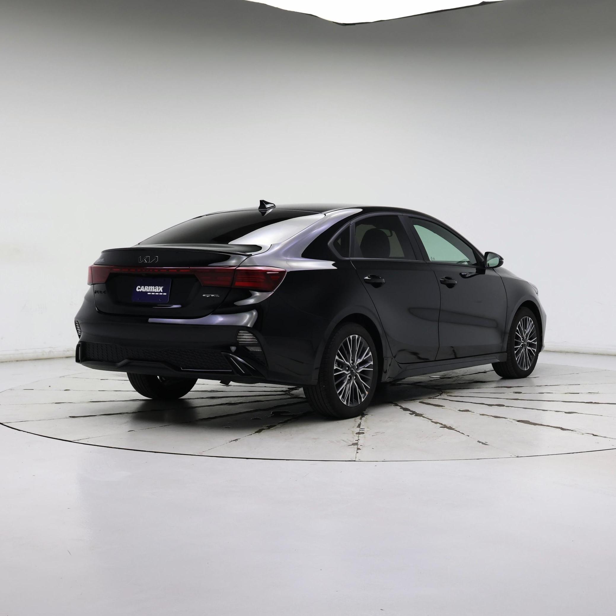 Thumbnail: 2024 Kia Forte - 8