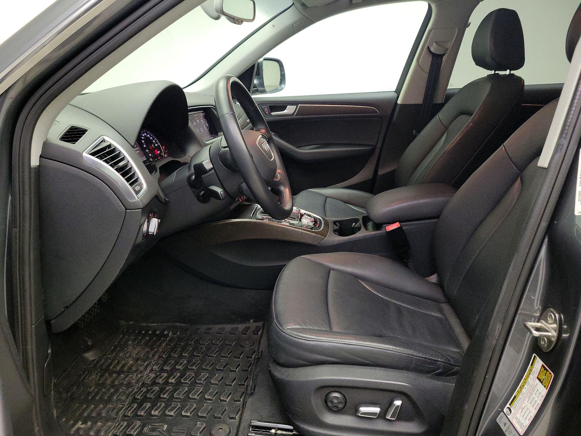 Thumbnail: 2015 Audi Q5 - 11