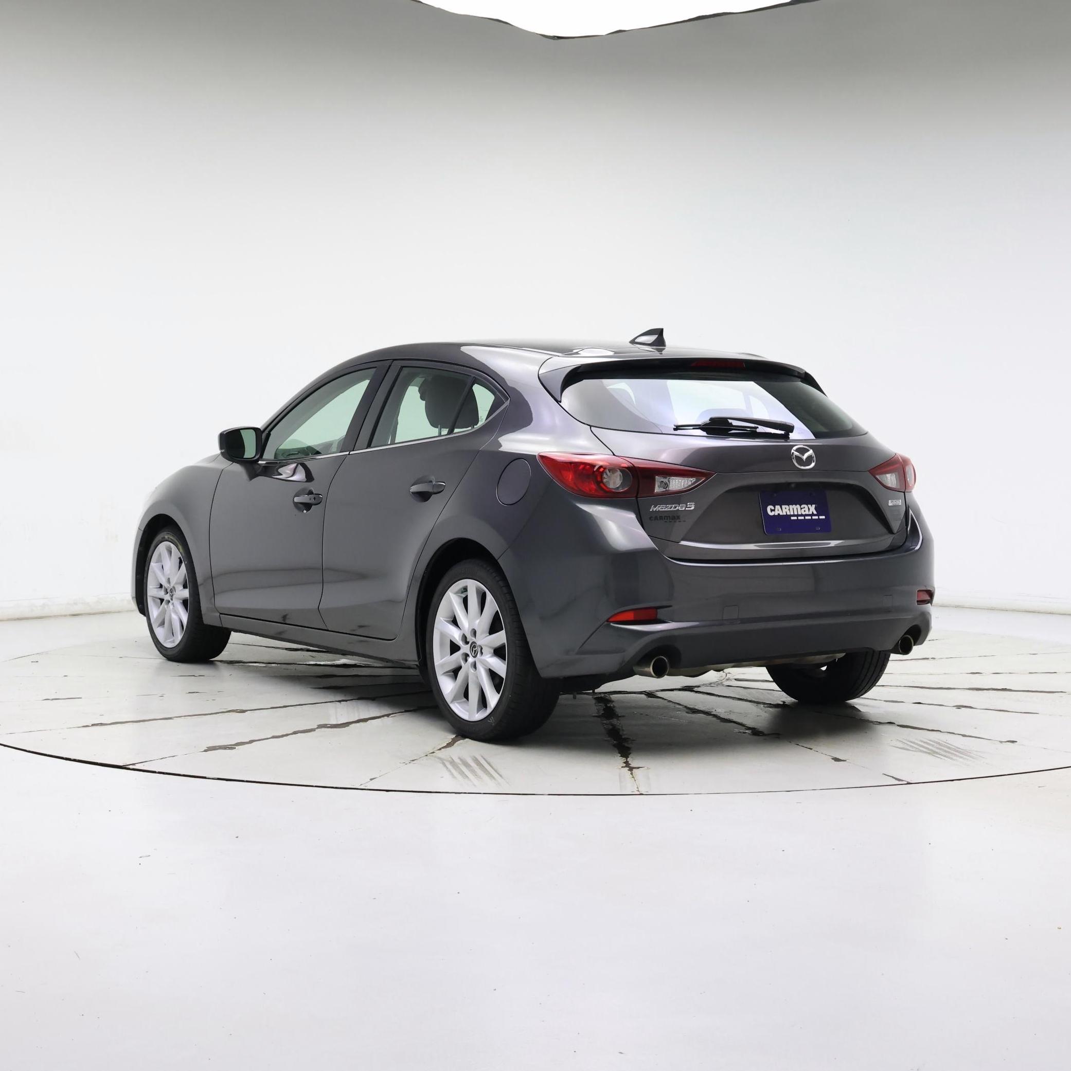Thumbnail: 2018 Mazda Mazda3 - 2