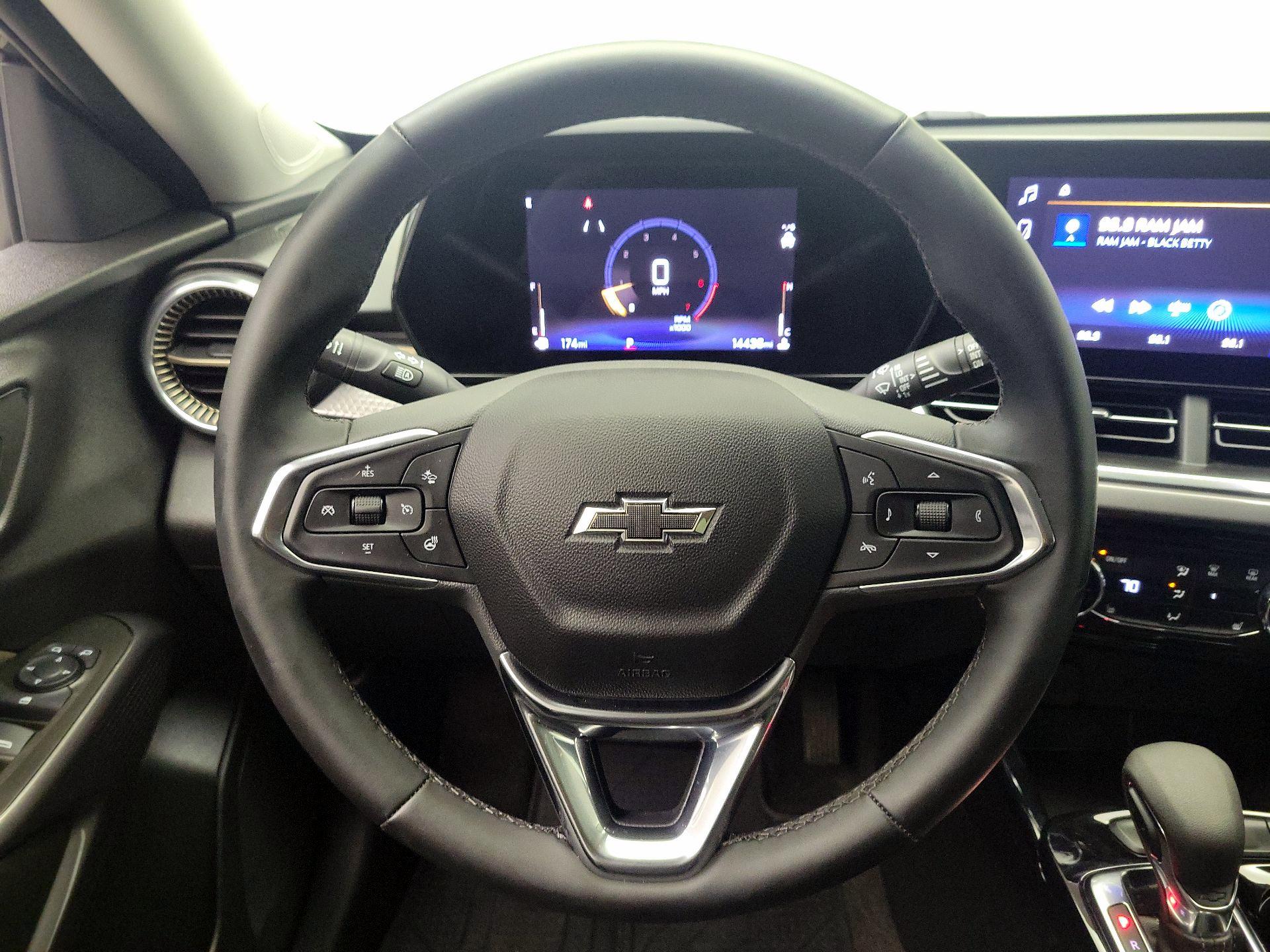 Thumbnail: 2025 Chevrolet Trax - 10