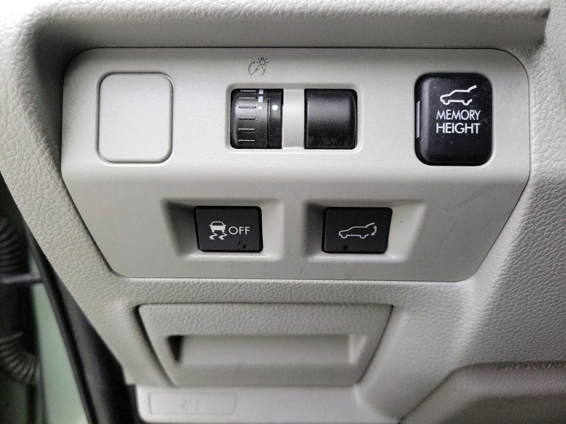 Thumbnail: 2014 Subaru Forester - 13
