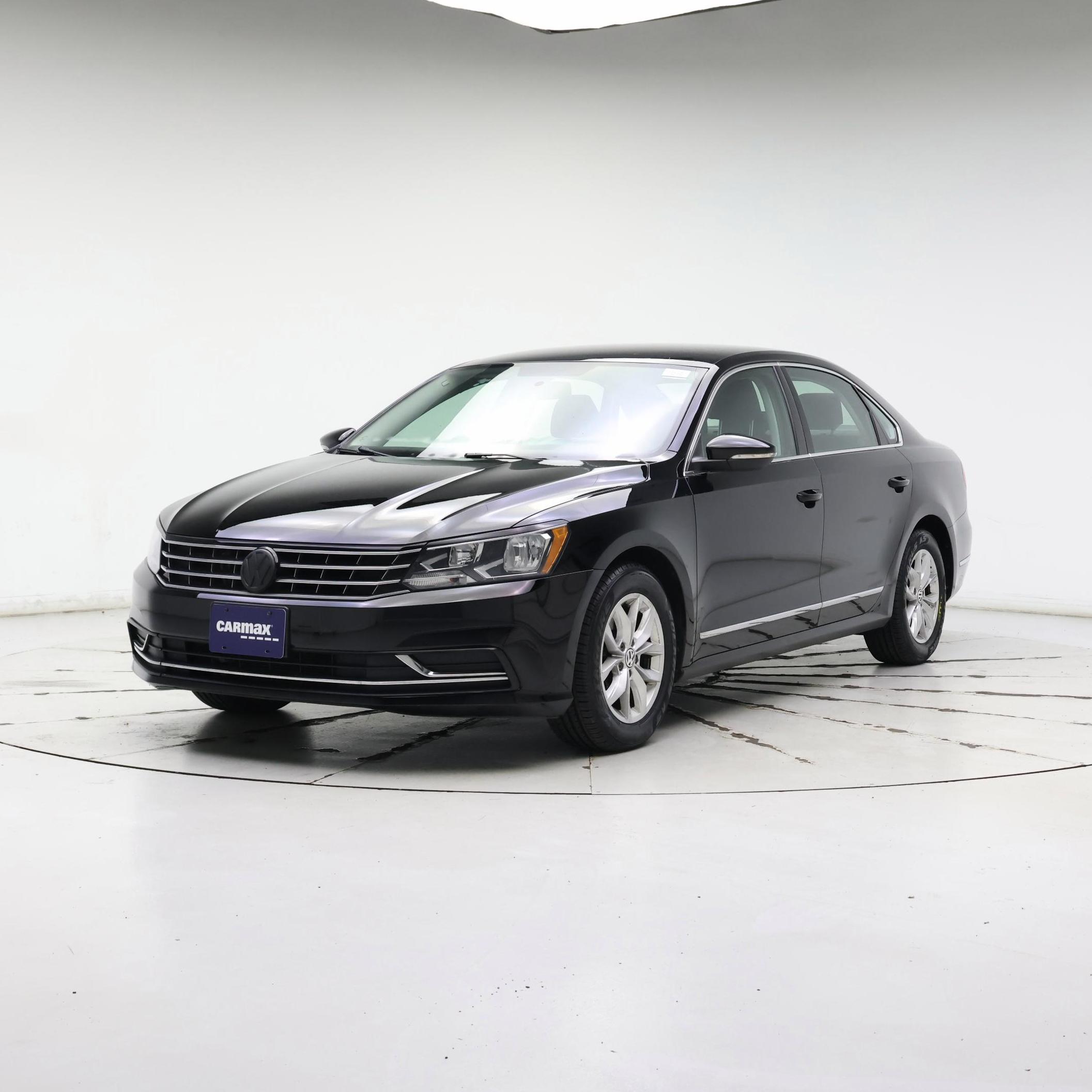 Thumbnail: 2016 Volkswagen Passat - 4