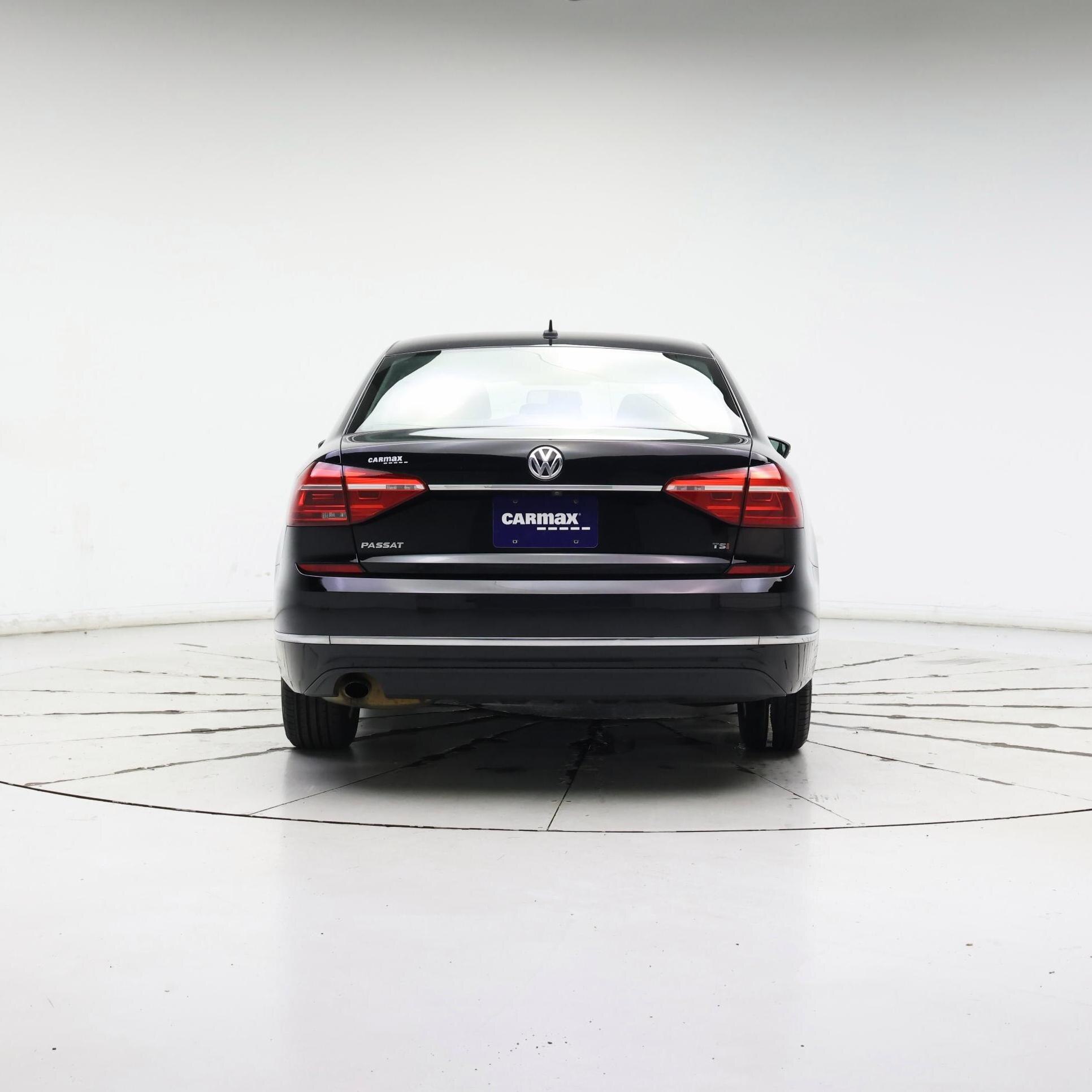 Thumbnail: 2016 Volkswagen Passat - 6