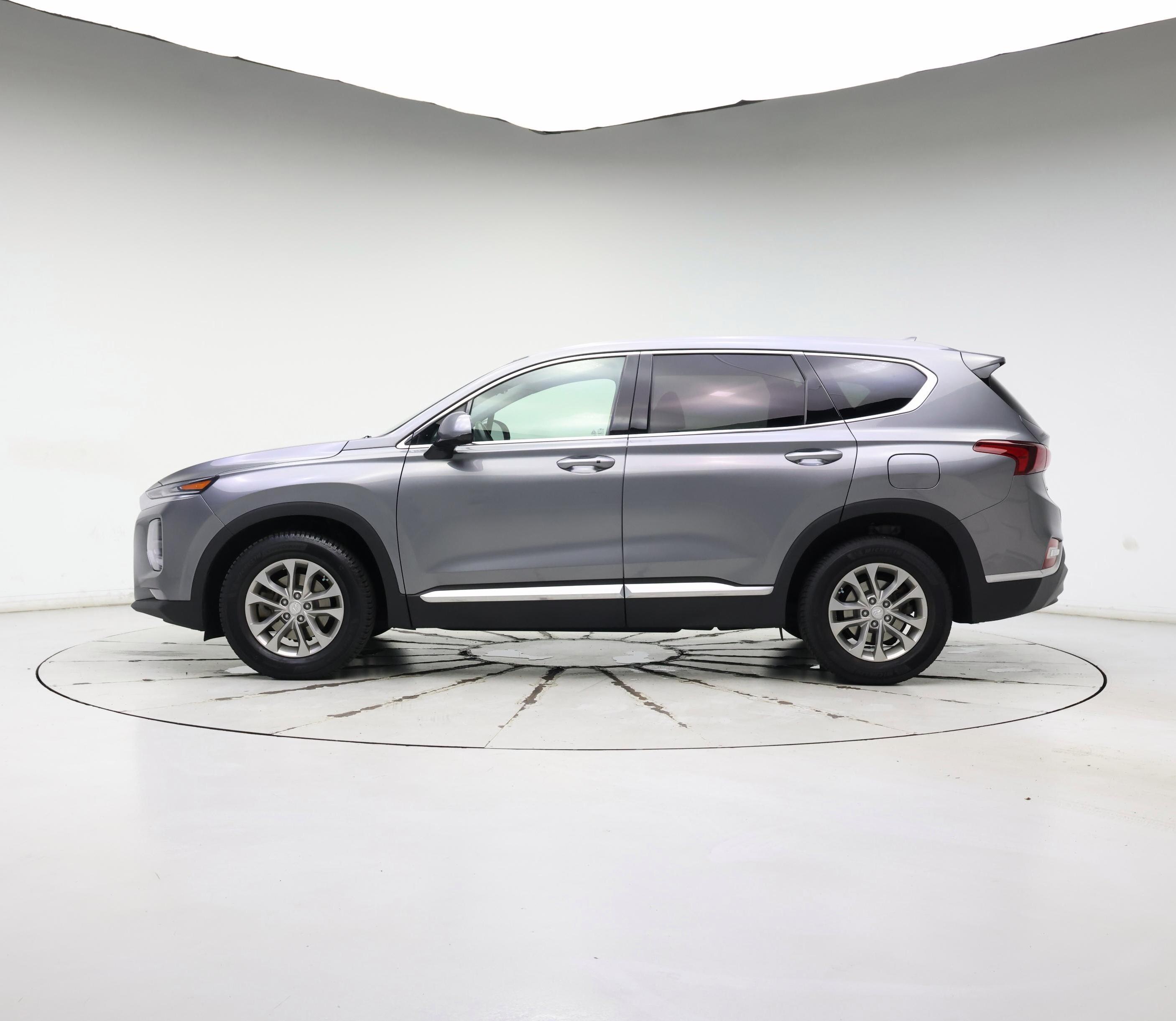 Thumbnail: 2019 Hyundai Santa Fe - 3