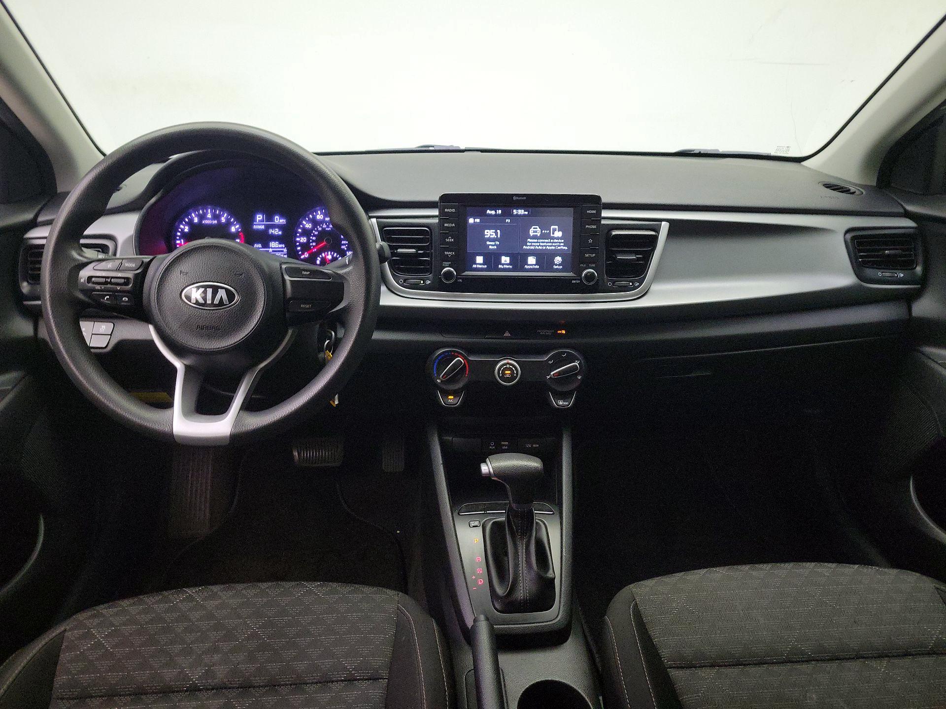 Thumbnail: 2020 Kia Rio - 9