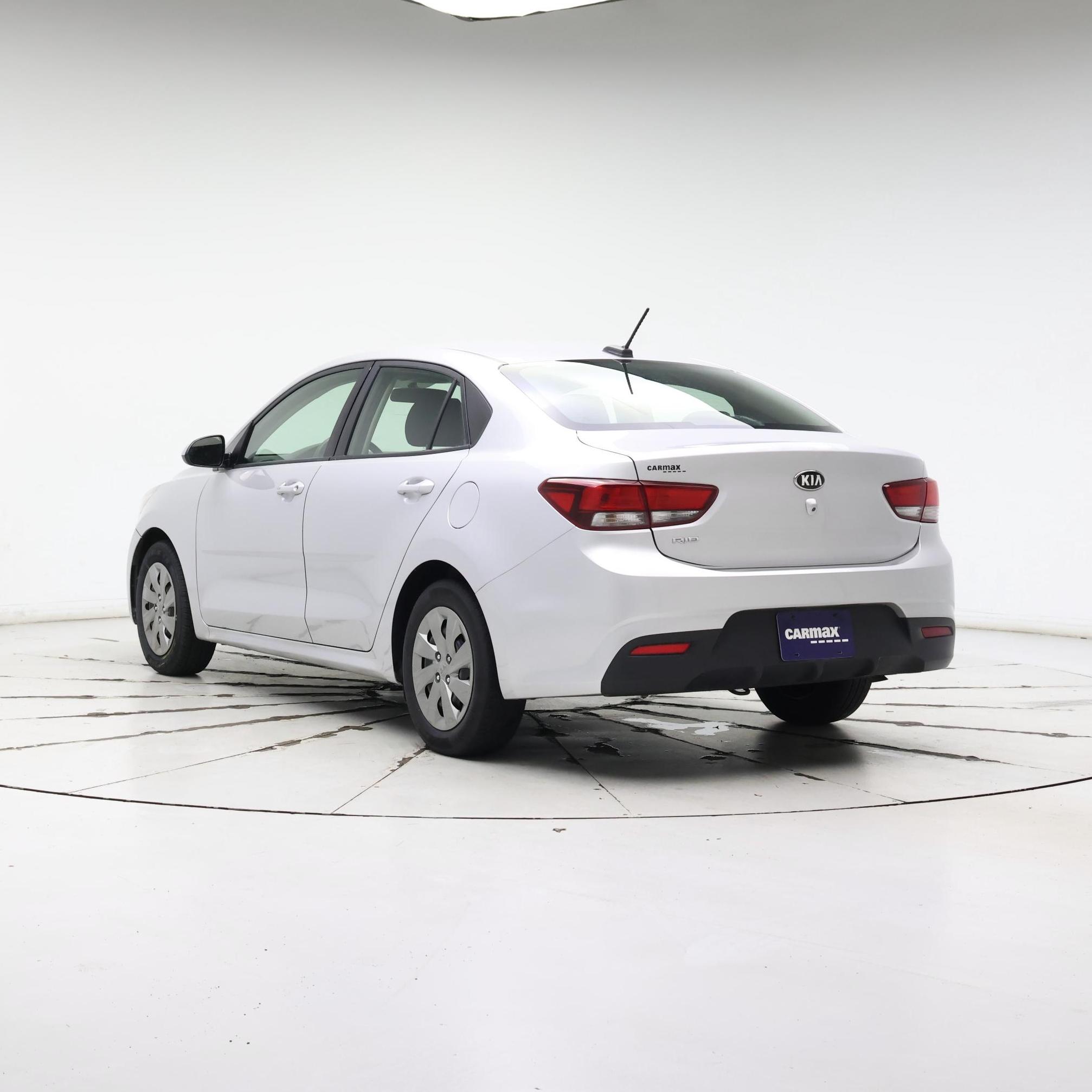 Thumbnail: 2020 Kia Rio - 2