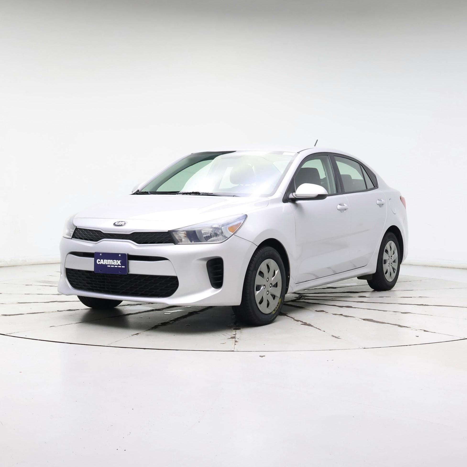Thumbnail: 2020 Kia Rio - 4
