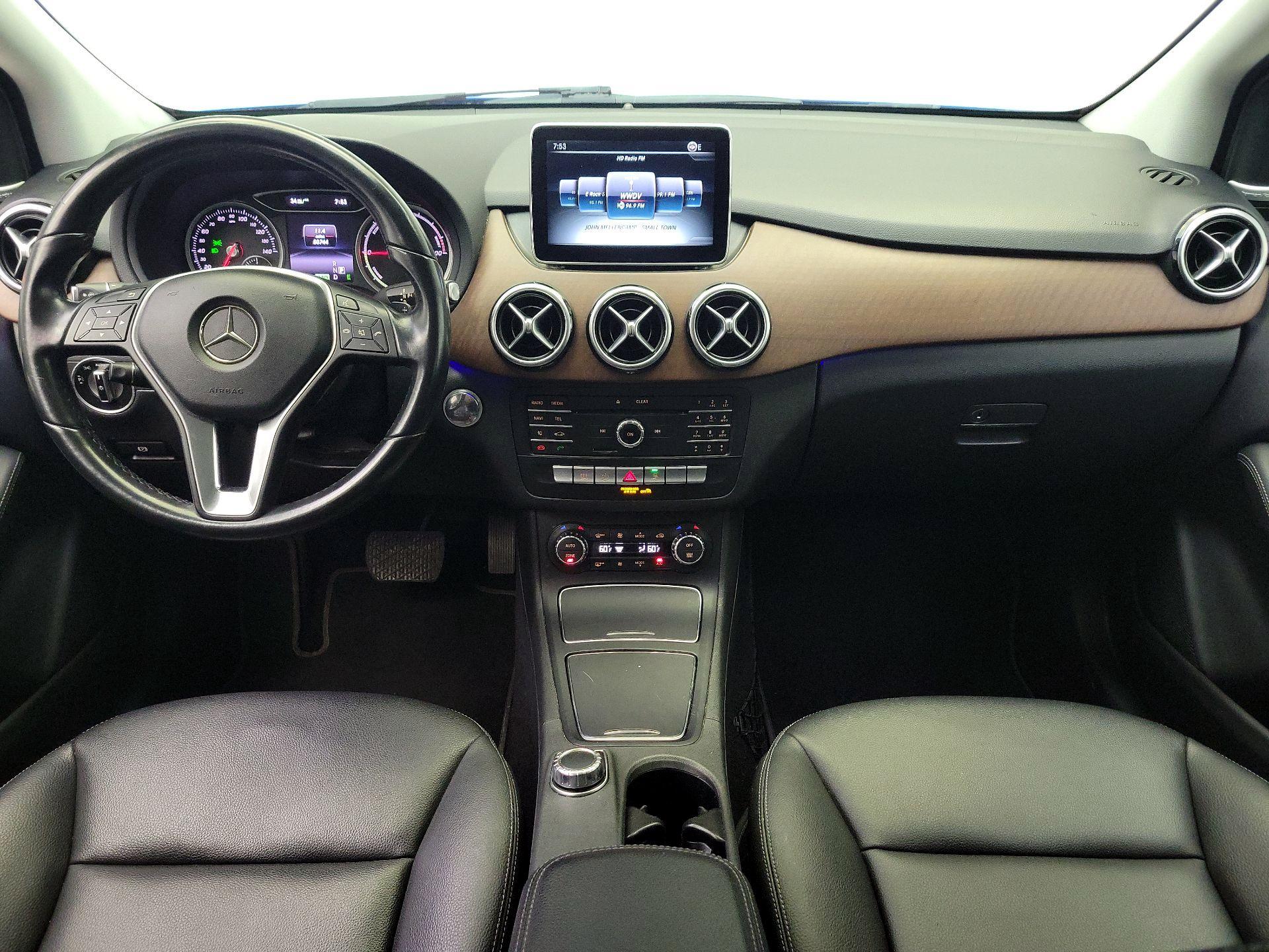 Thumbnail: 2015 Mercedes-Benz B-Class - 9