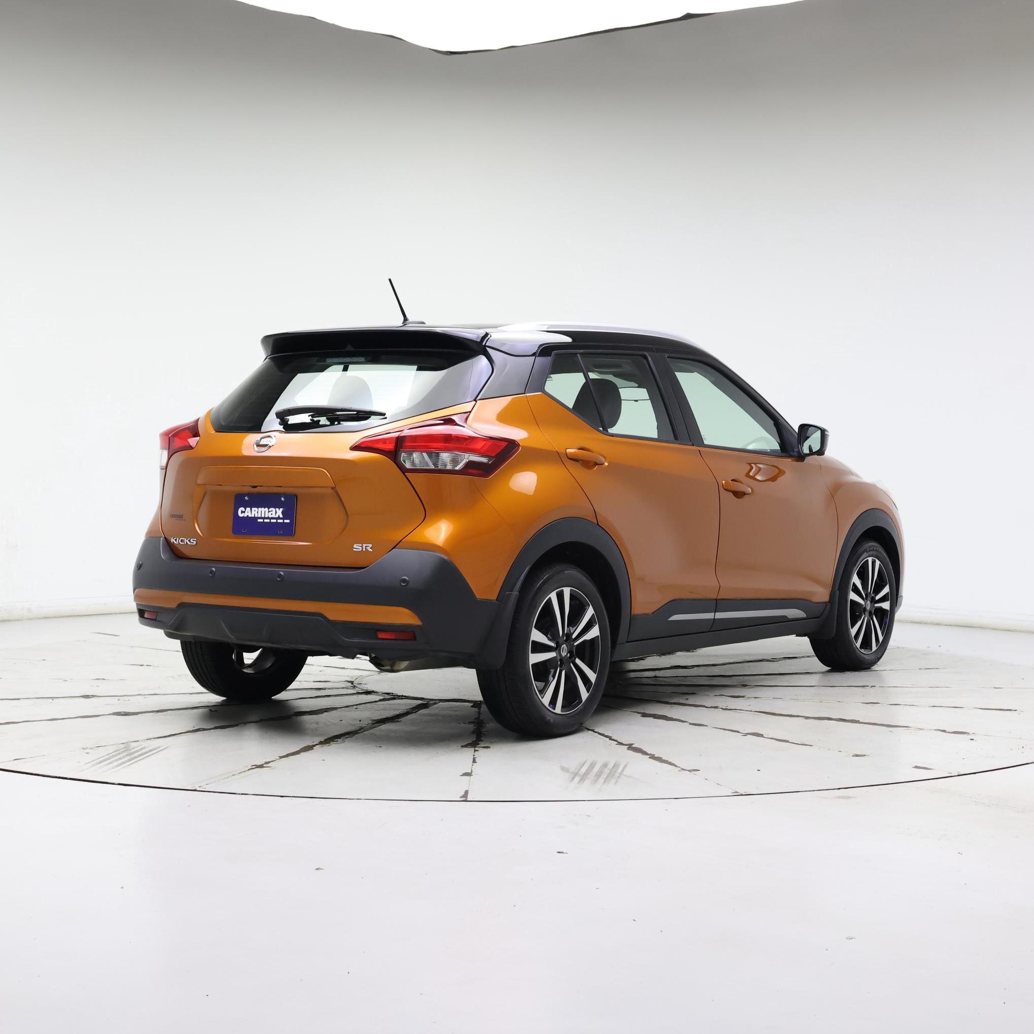 Thumbnail: 2020 Nissan Kicks - 8