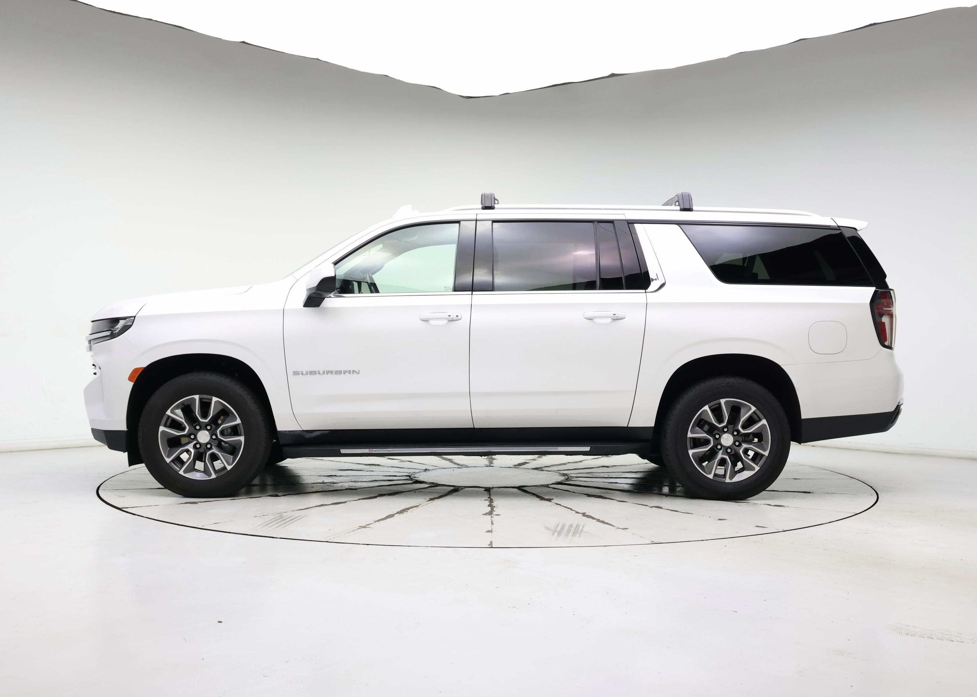 Thumbnail: 2021 Chevrolet Suburban - 3
