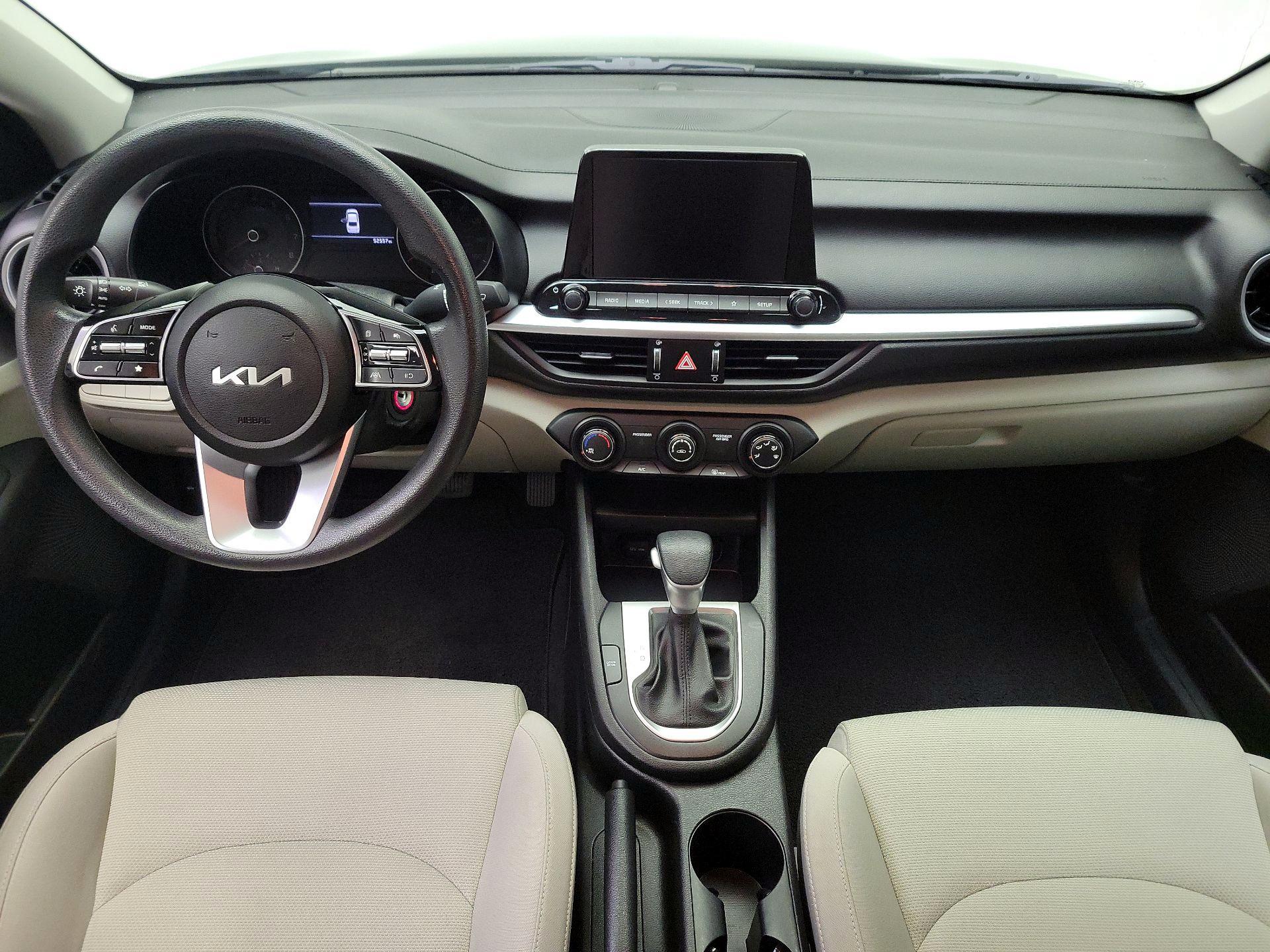 Thumbnail: 2023 Kia Forte - 9