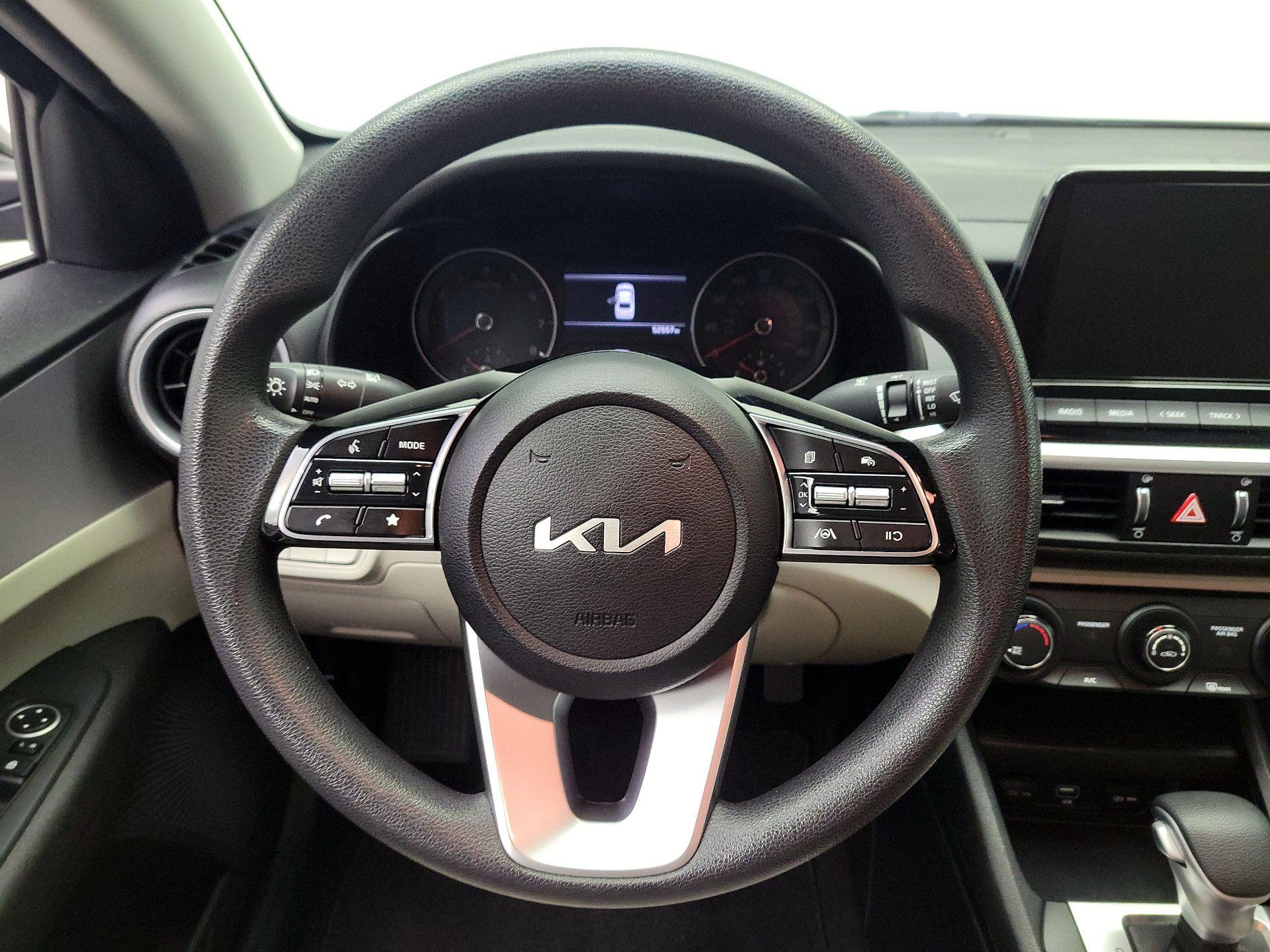 Thumbnail: 2023 Kia Forte - 10