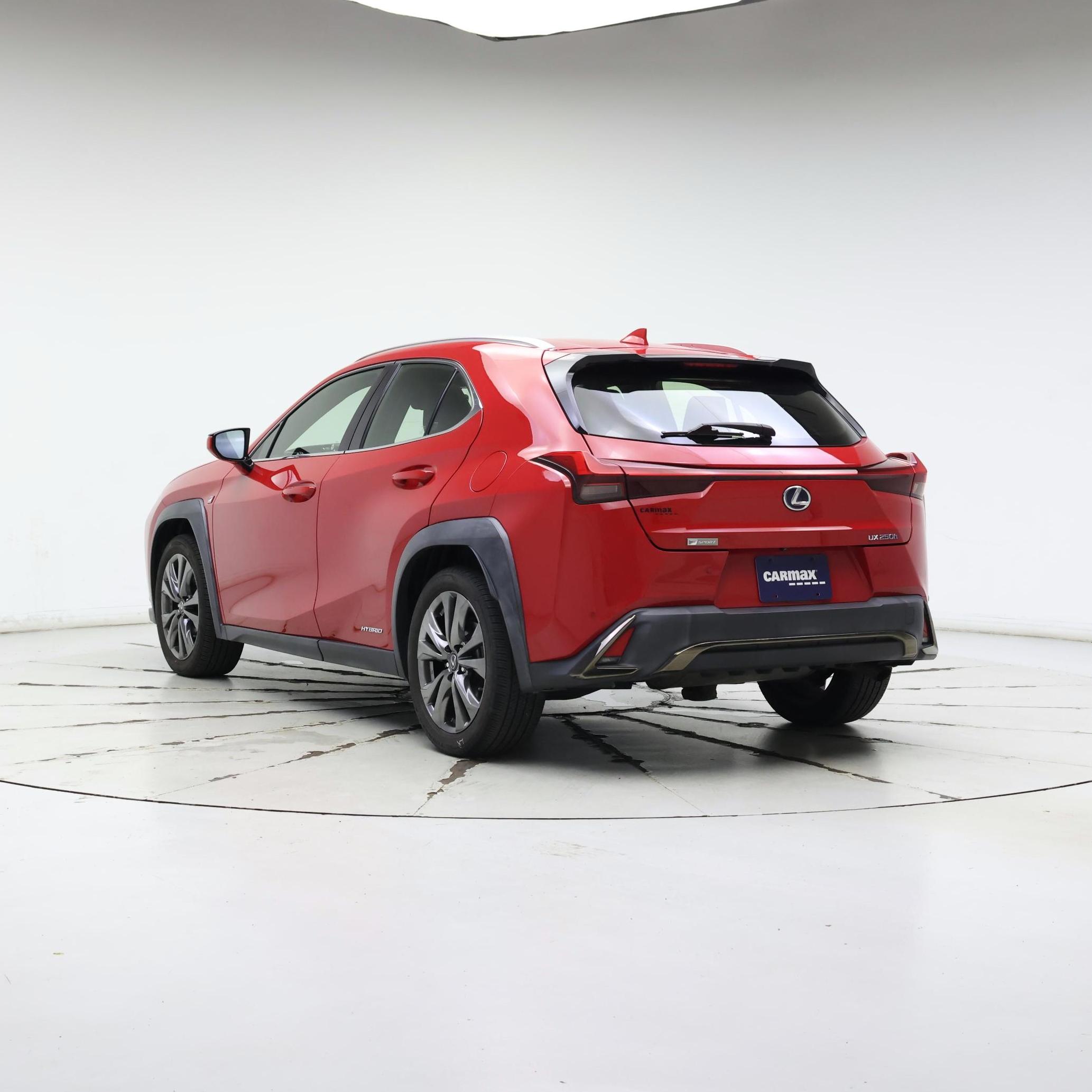 Thumbnail: 2019 Lexus UX - 2