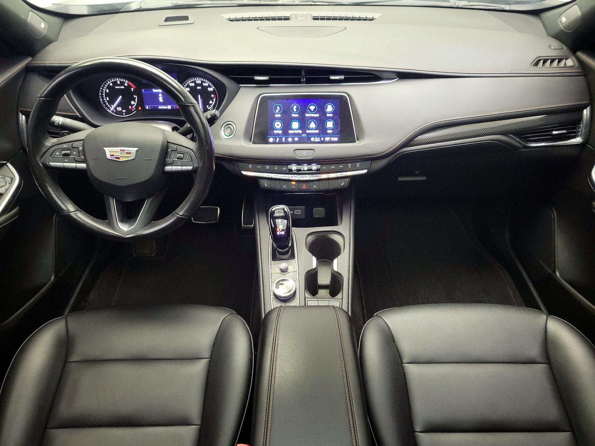Thumbnail: 2022 Cadillac XT4 - 9