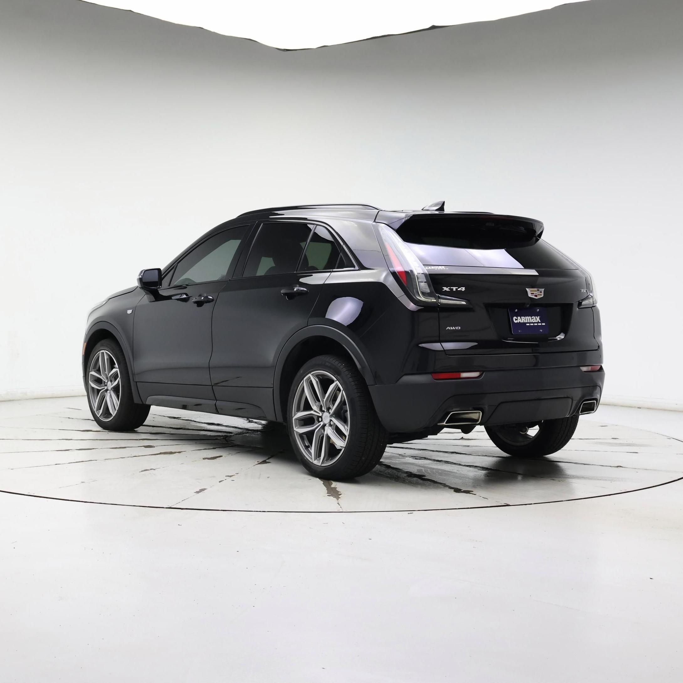 Thumbnail: 2022 Cadillac XT4 - 2