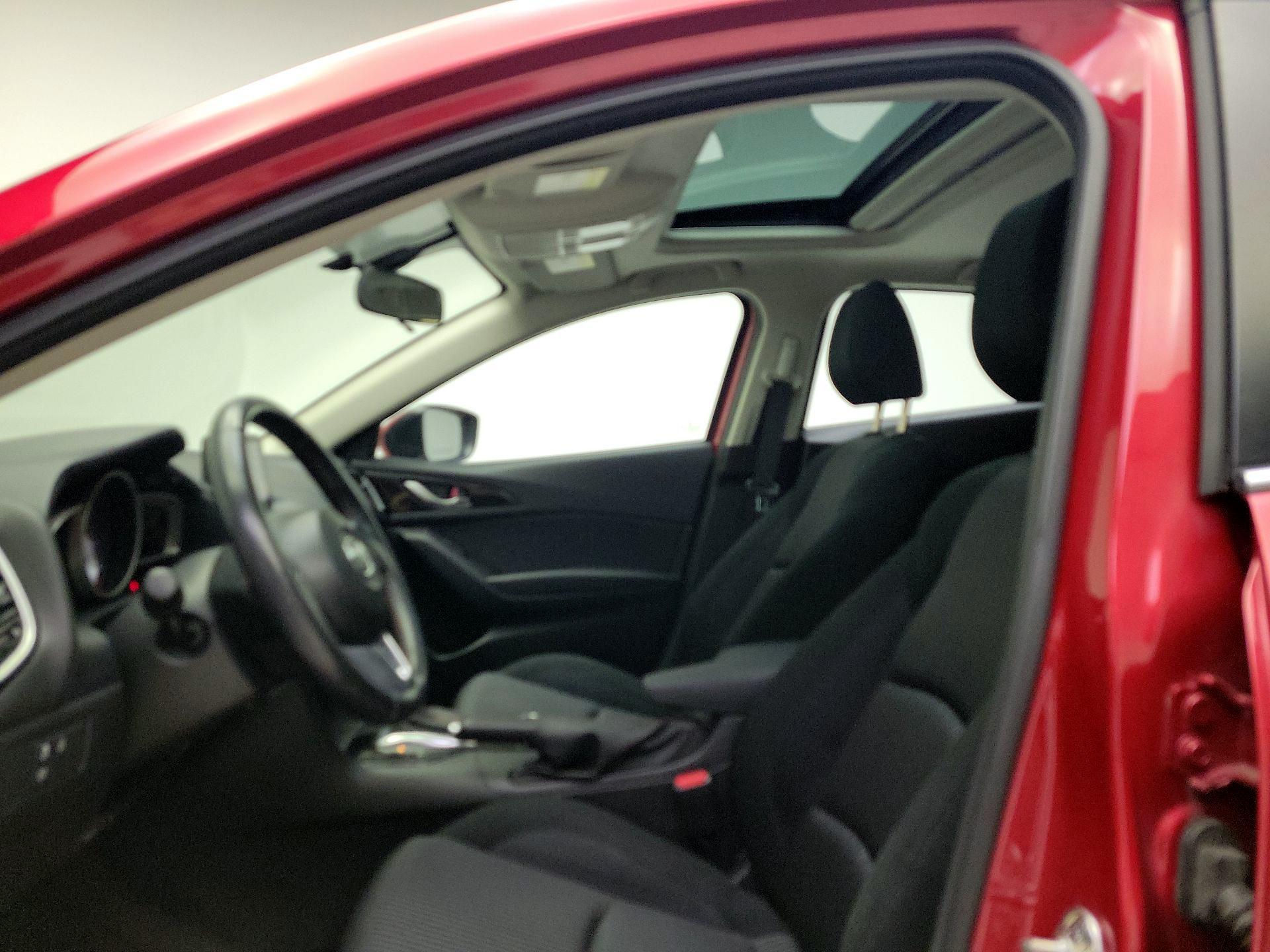 Thumbnail: 2016 Mazda Mazda3 - 19
