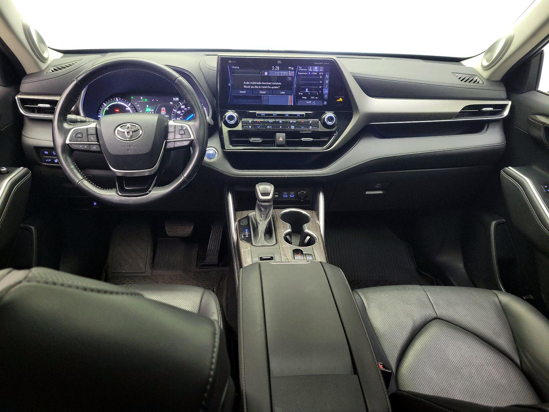 Thumbnail: 2022 Toyota Highlander - 9