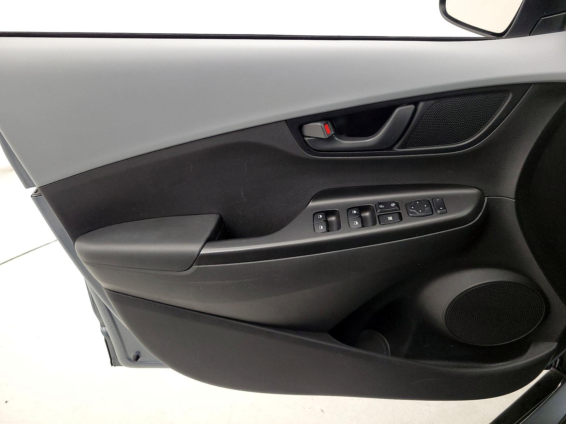 Thumbnail: 2021 Hyundai Kona - 12