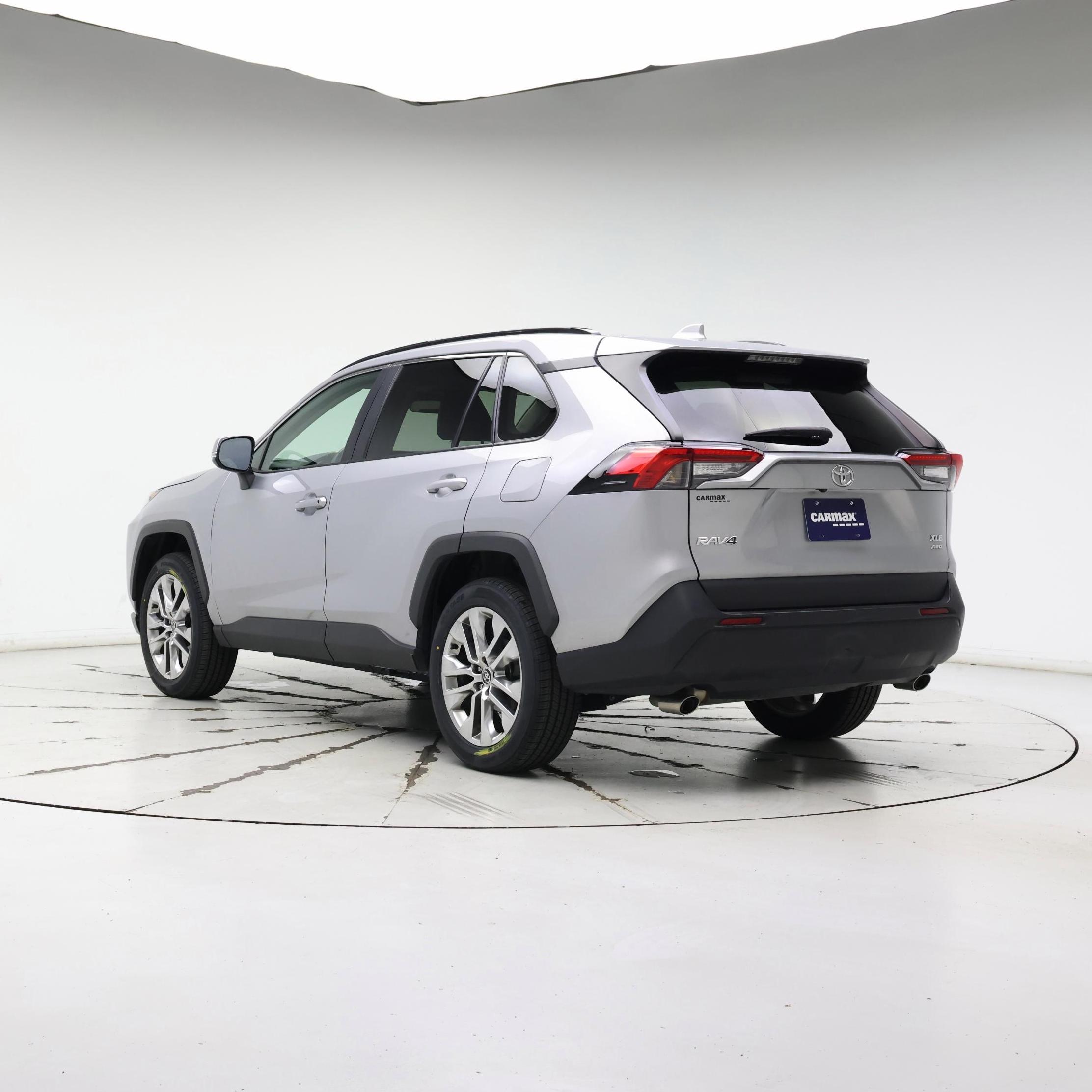 Thumbnail: 2021 Toyota RAV4 - 2