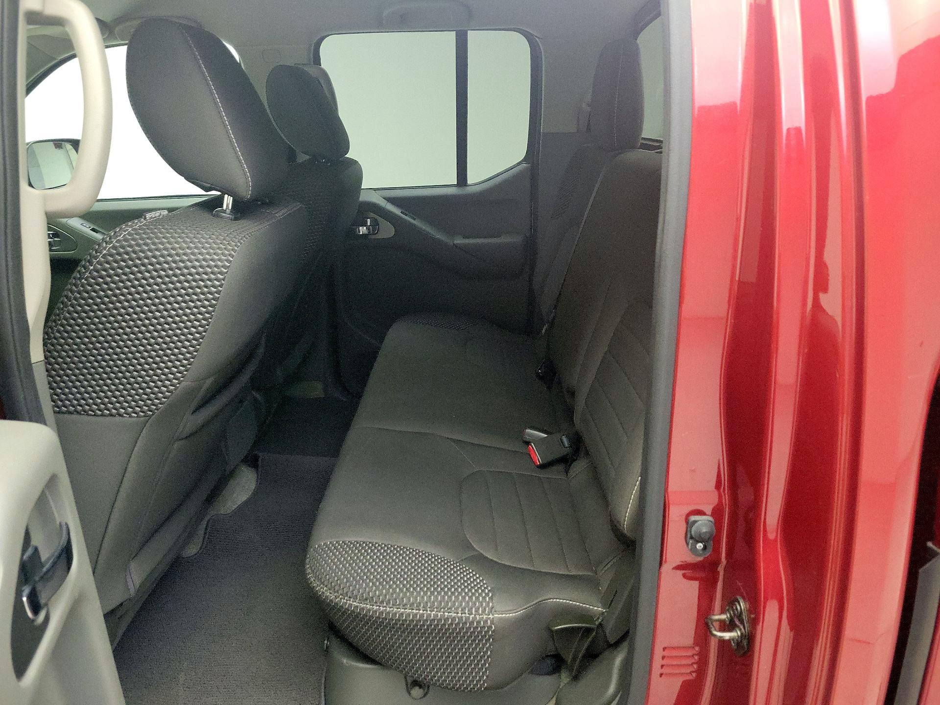 Thumbnail: 2015 Nissan Frontier - 18