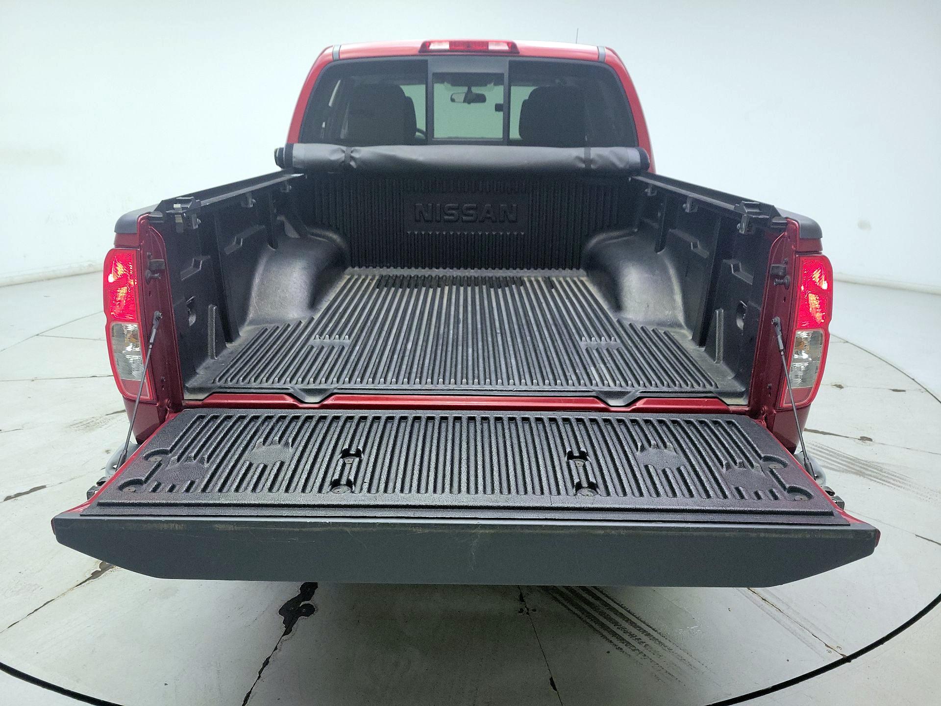 Thumbnail: 2015 Nissan Frontier - 19