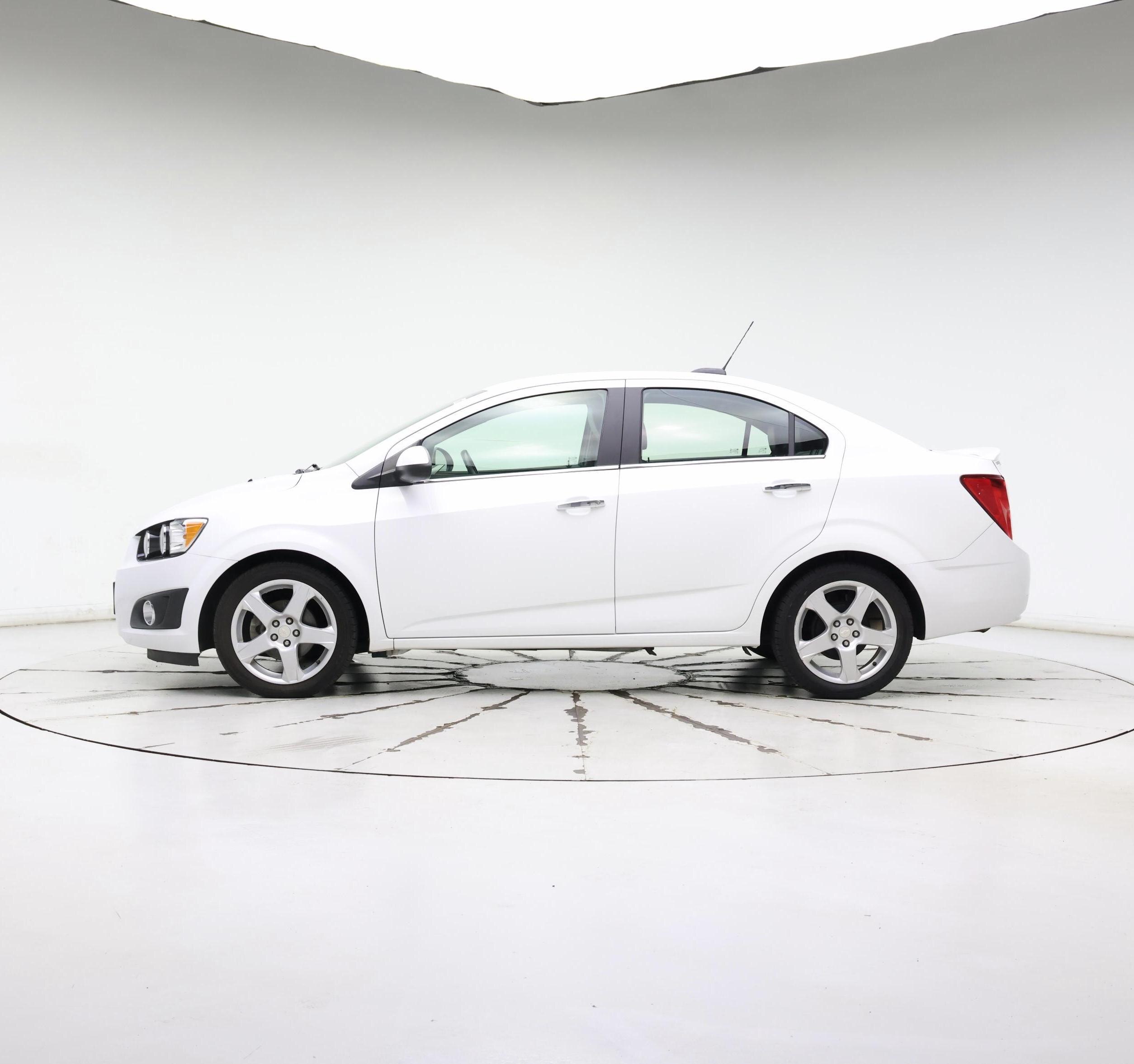 Thumbnail: 2016 Chevrolet Sonic - 3