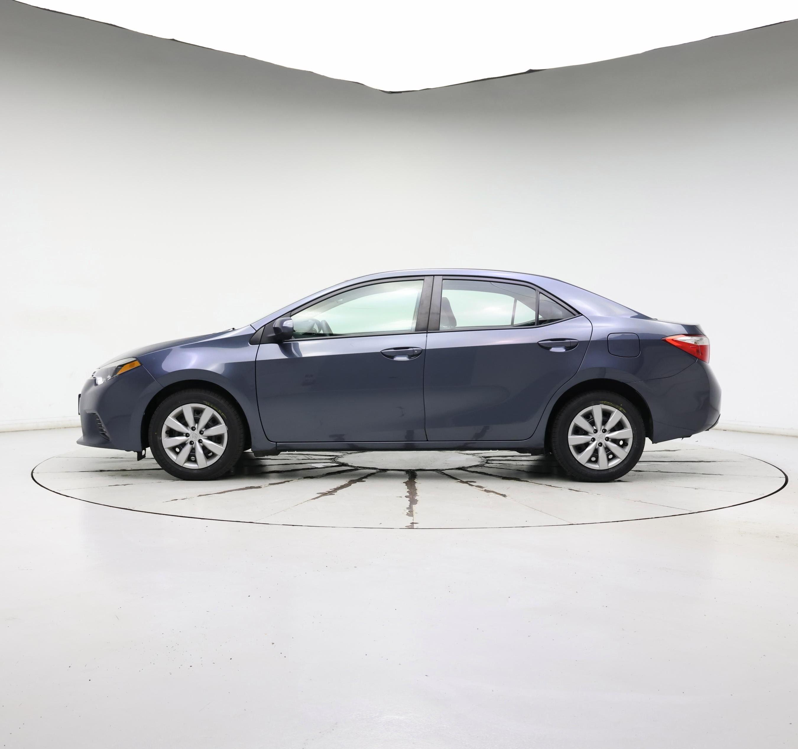 Thumbnail: 2015 Toyota Corolla - 3
