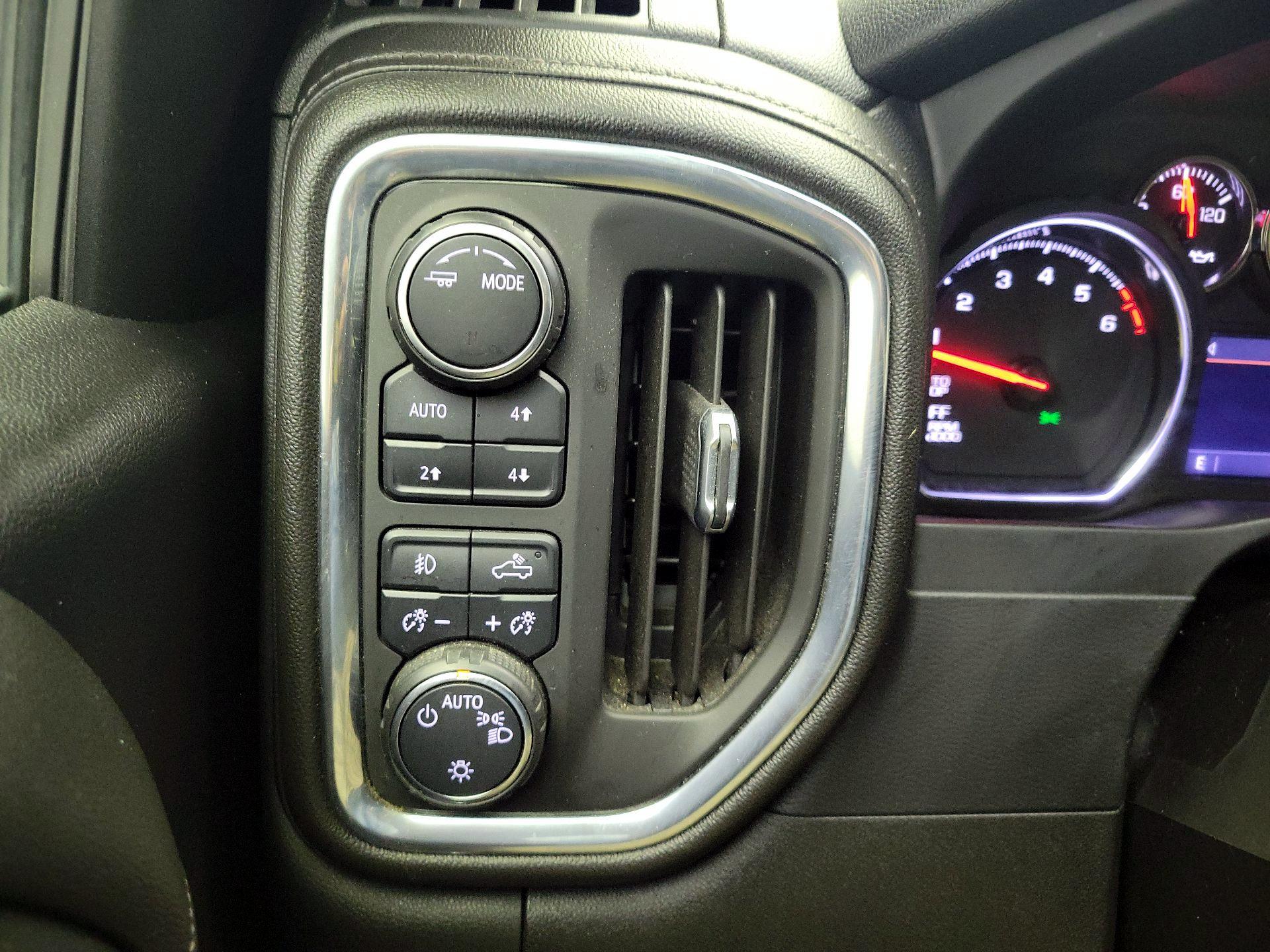 Thumbnail: 2021 Chevrolet Silverado 1500 - 13
