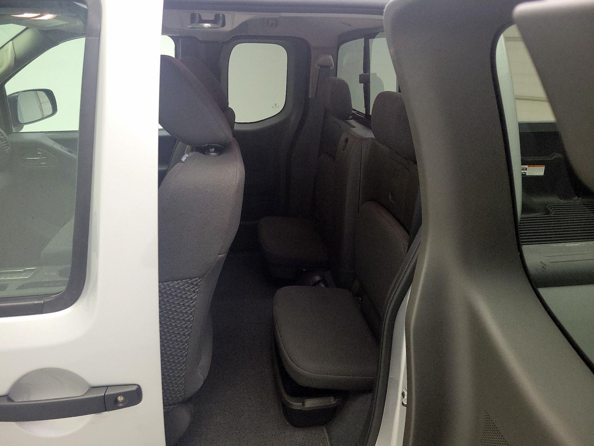 Thumbnail: 2019 Nissan Frontier - 19