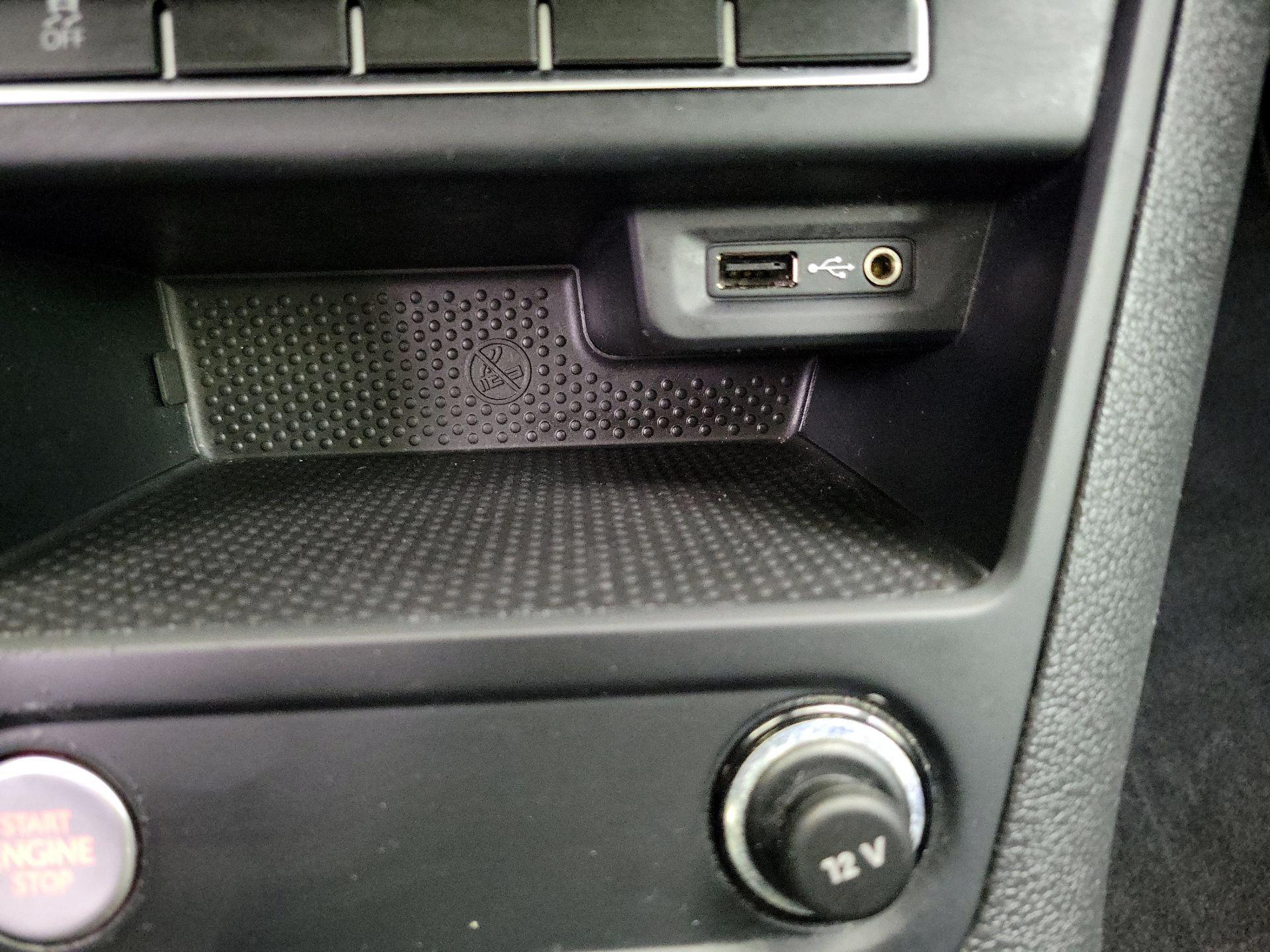 Thumbnail: 2016 Volkswagen Tiguan - 19