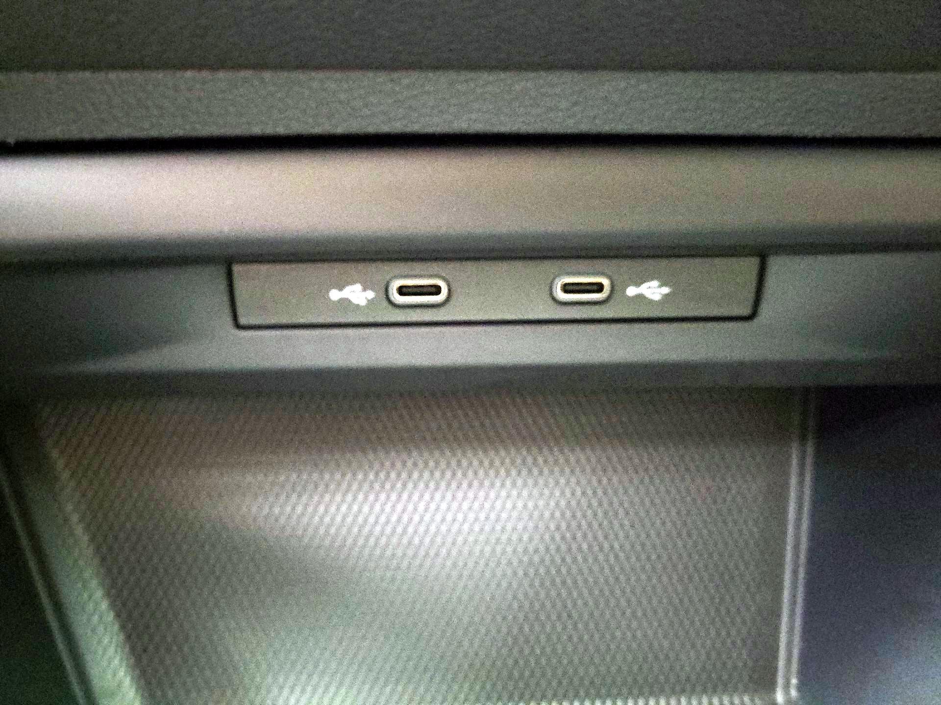 Thumbnail: 2022 Volkswagen Golf - 19