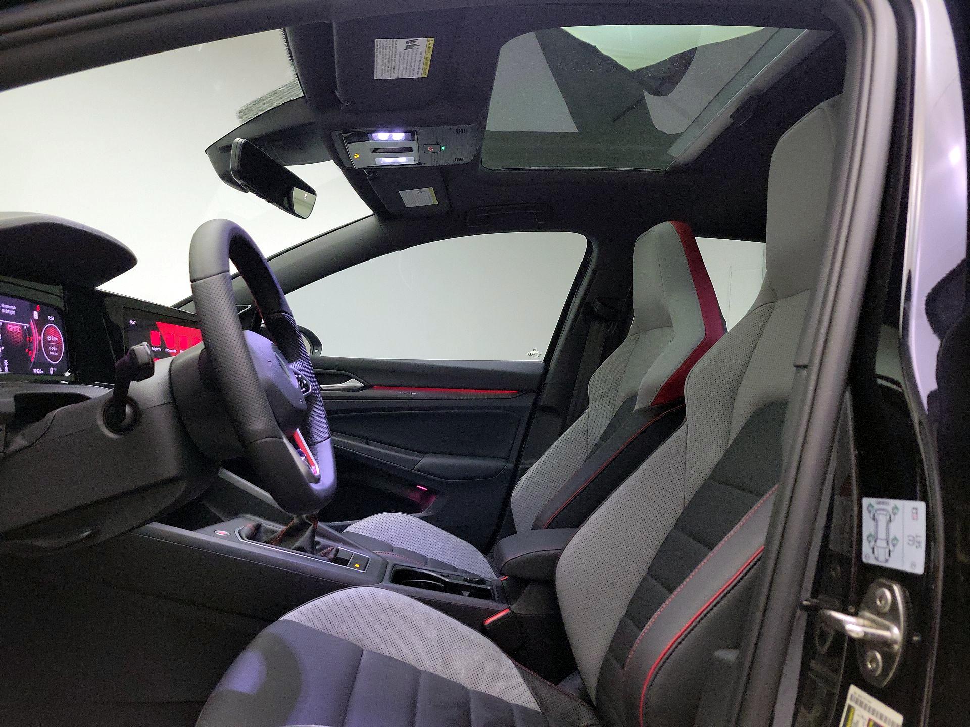 Thumbnail: 2022 Volkswagen Golf - 20