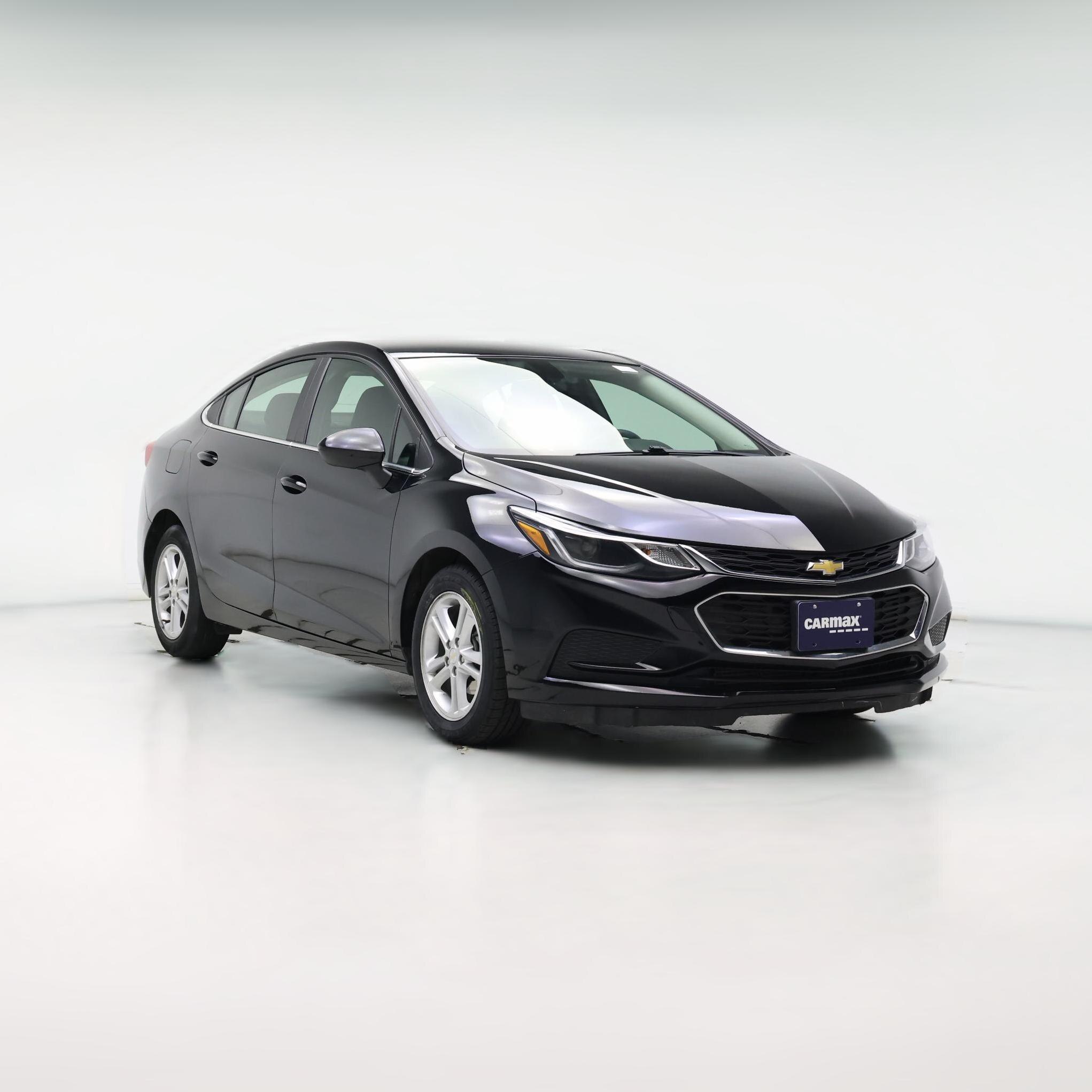 Thumbnail: 2017 Chevrolet Cruze - 1