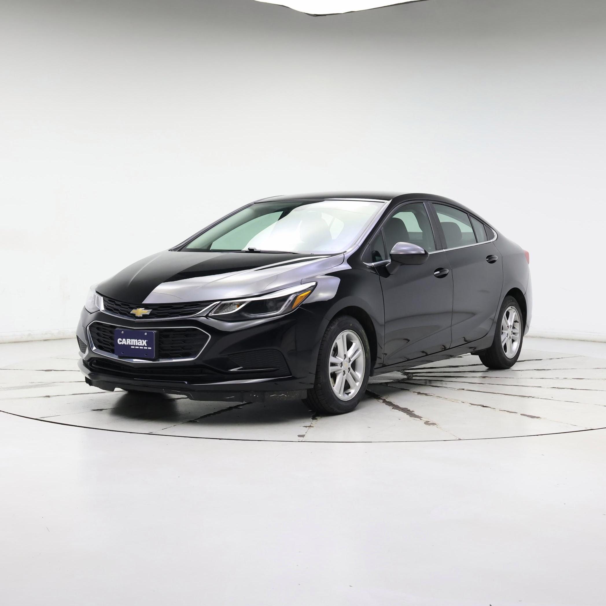 Thumbnail: 2017 Chevrolet Cruze - 4